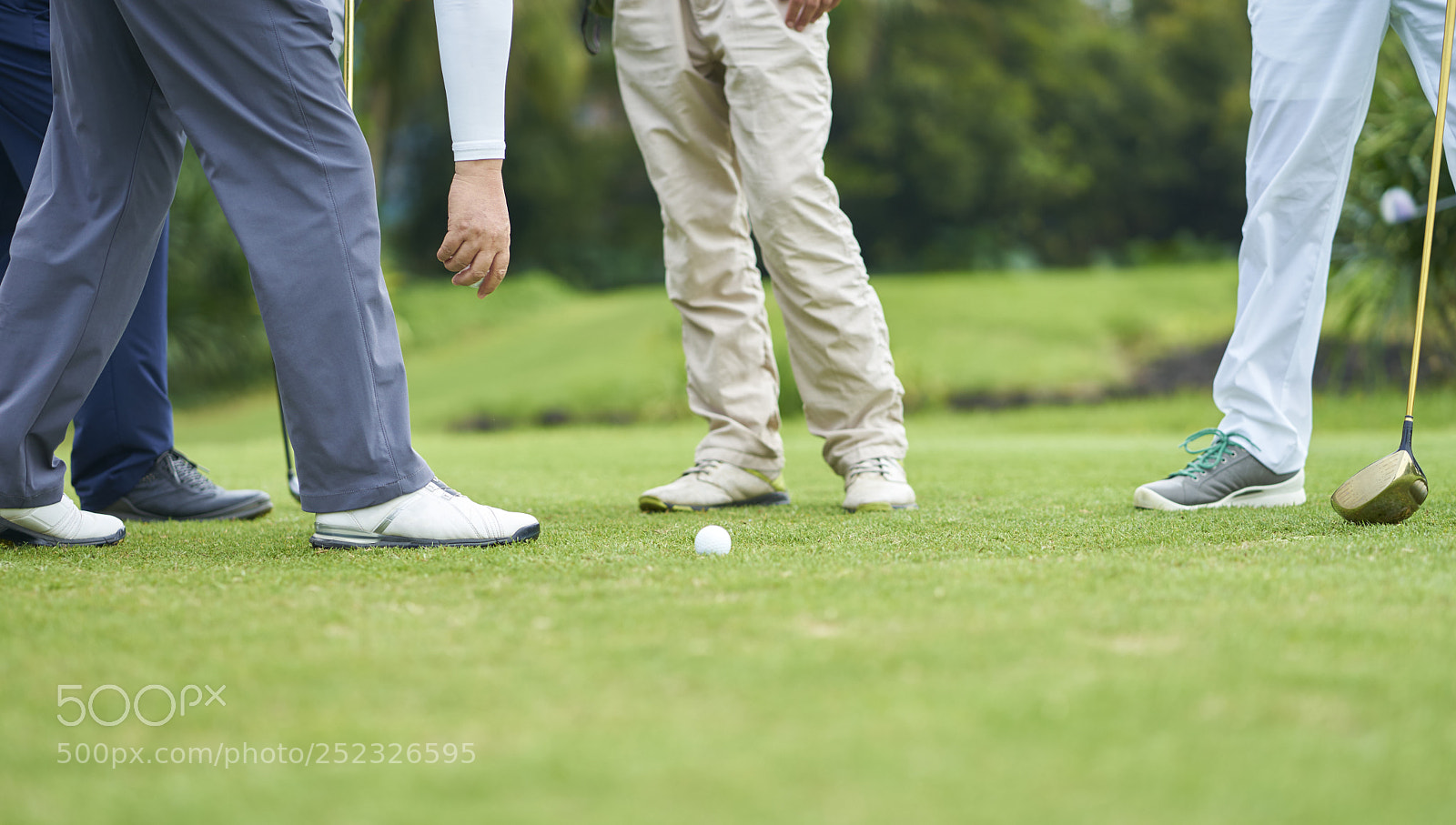 Sony a7 sample photo. Golfers playing golf outdoor photography