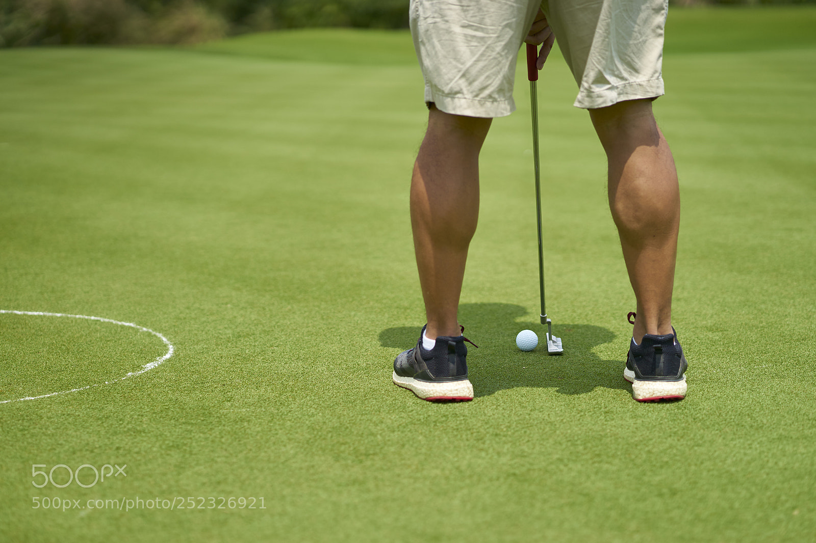 Sony a7 sample photo. Asian golfer putting on photography