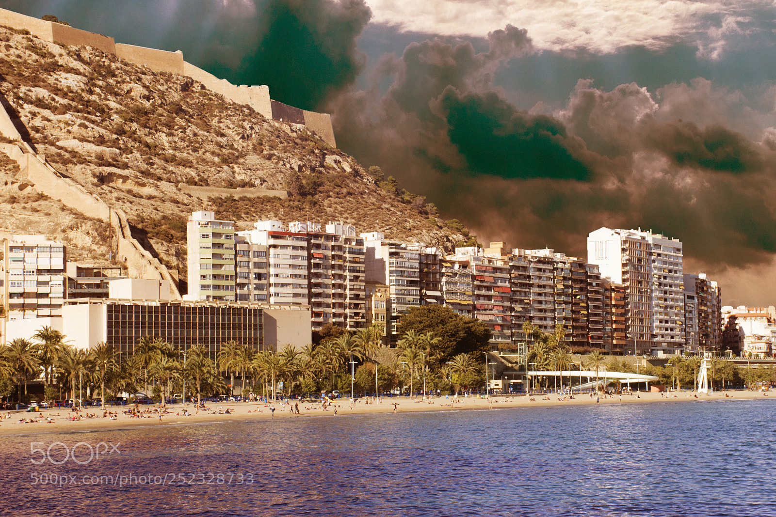Nikon D7200 sample photo. Alicante beach & castle photography
