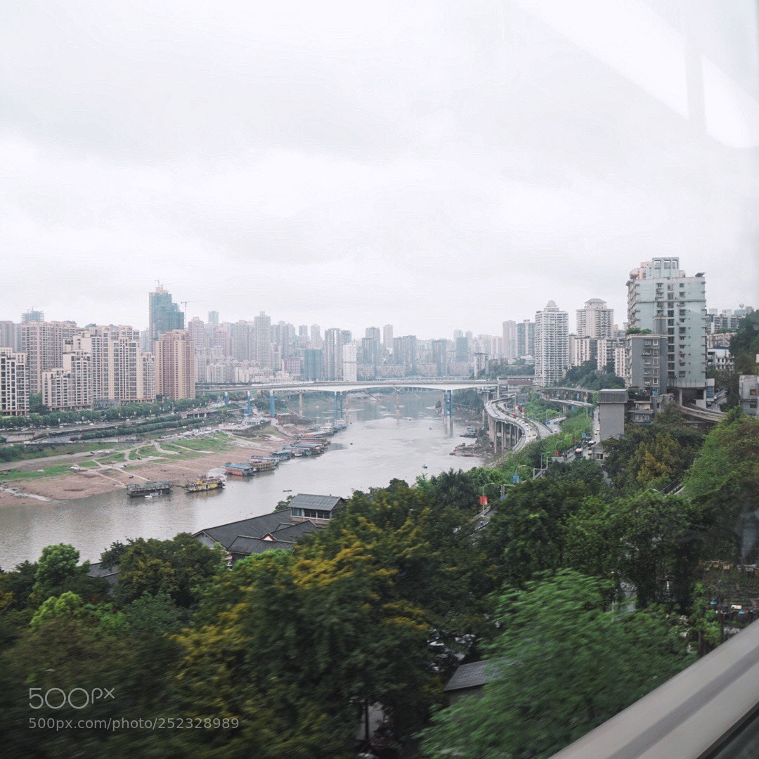 Sony a6300 sample photo. Chongqing

 photography