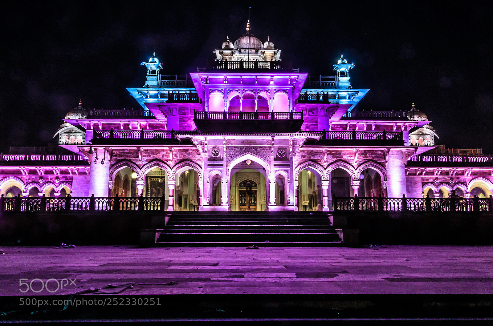 Nikon D5100 sample photo. Palace at night photography
