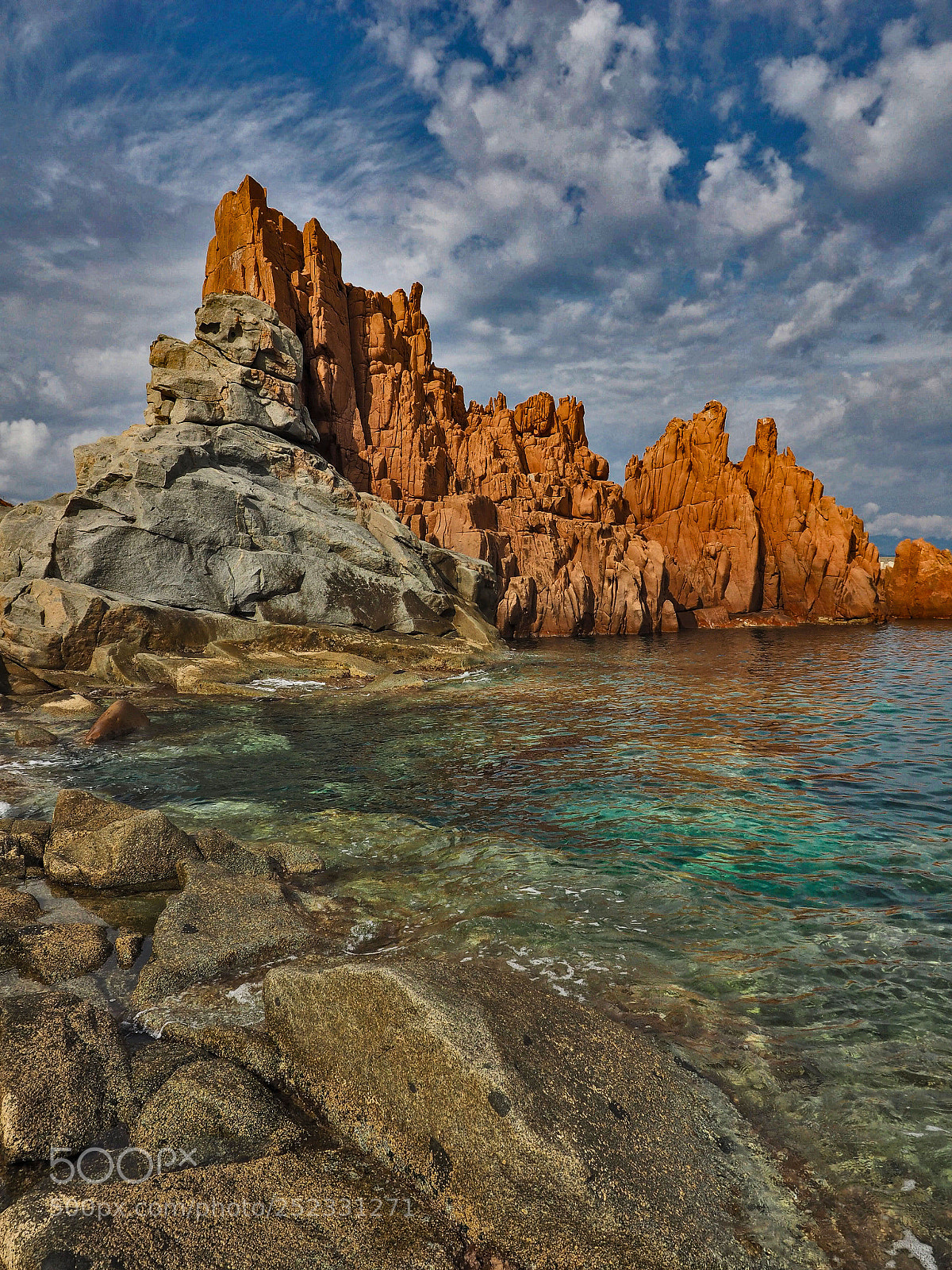 Olympus OM-D E-M1 sample photo. Rocce rosse near arbatax photography