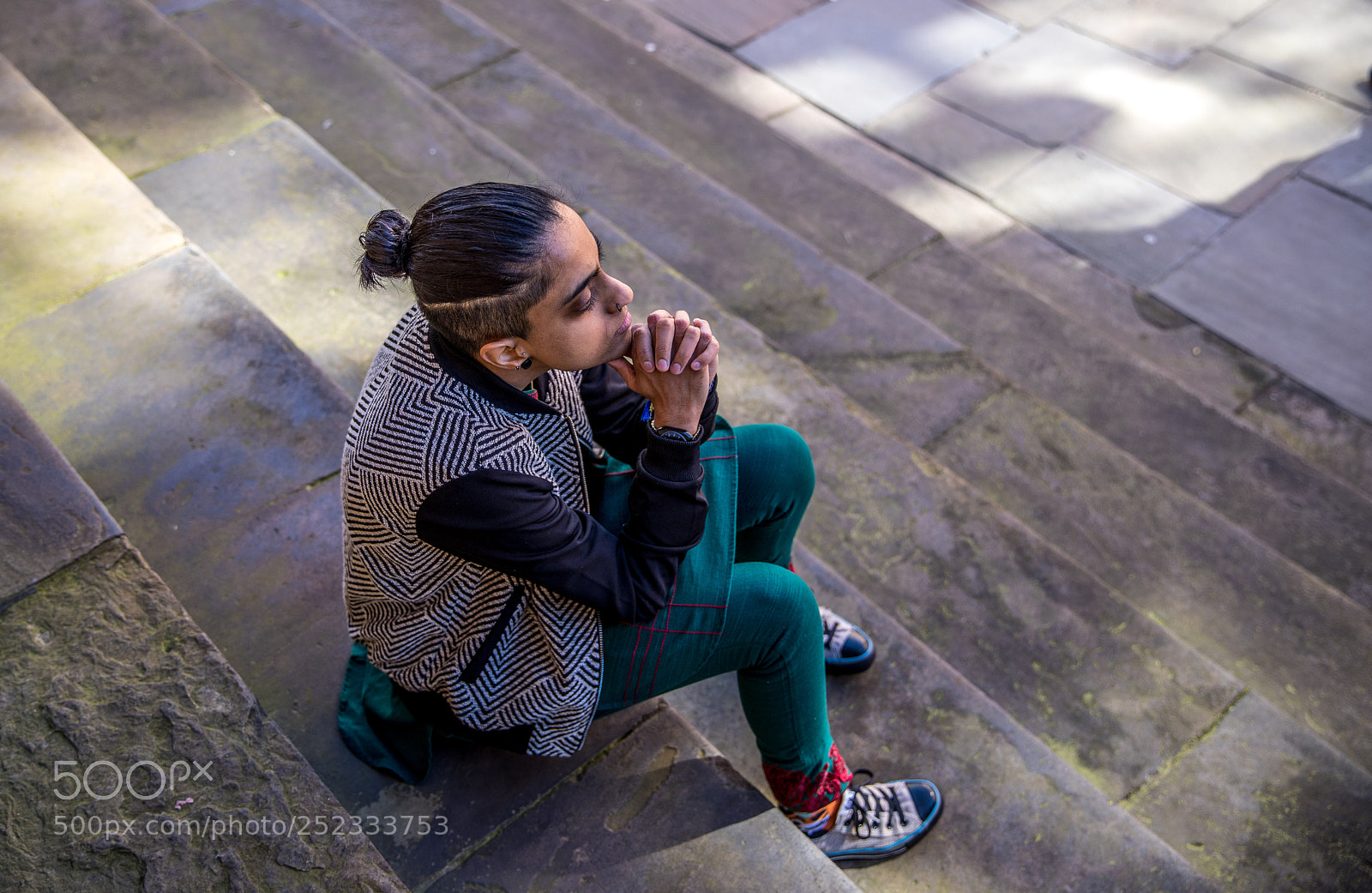 Canon EOS 6D Mark II sample photo. Reflective copy photography