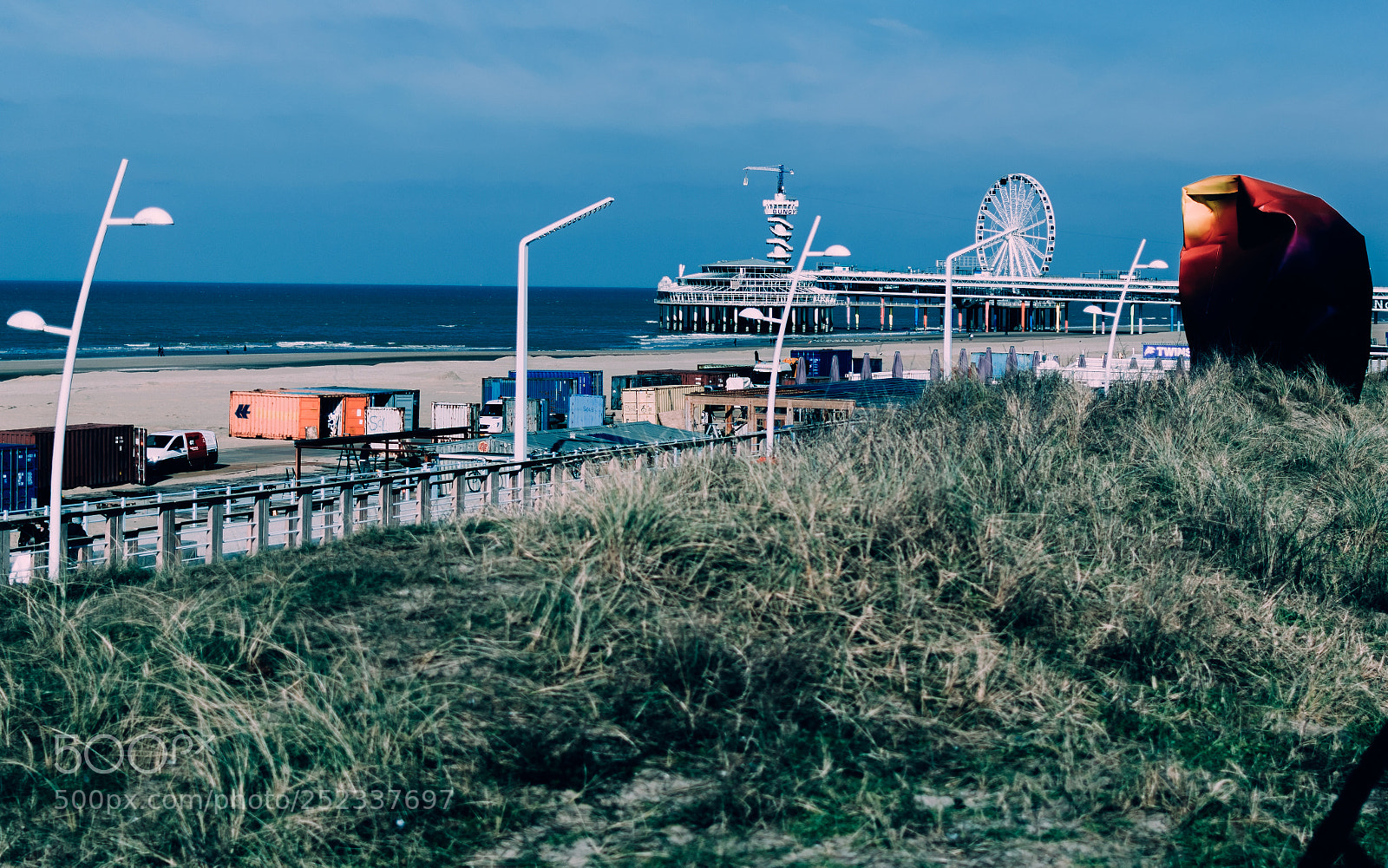 Nikon D5300 sample photo. Dark sky in scheveningen photography