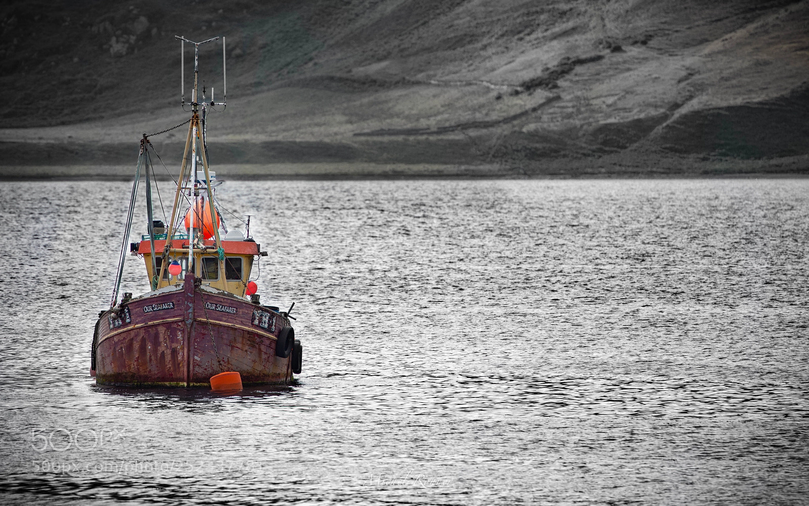 Nikon D800 sample photo. The colorfull boat photography