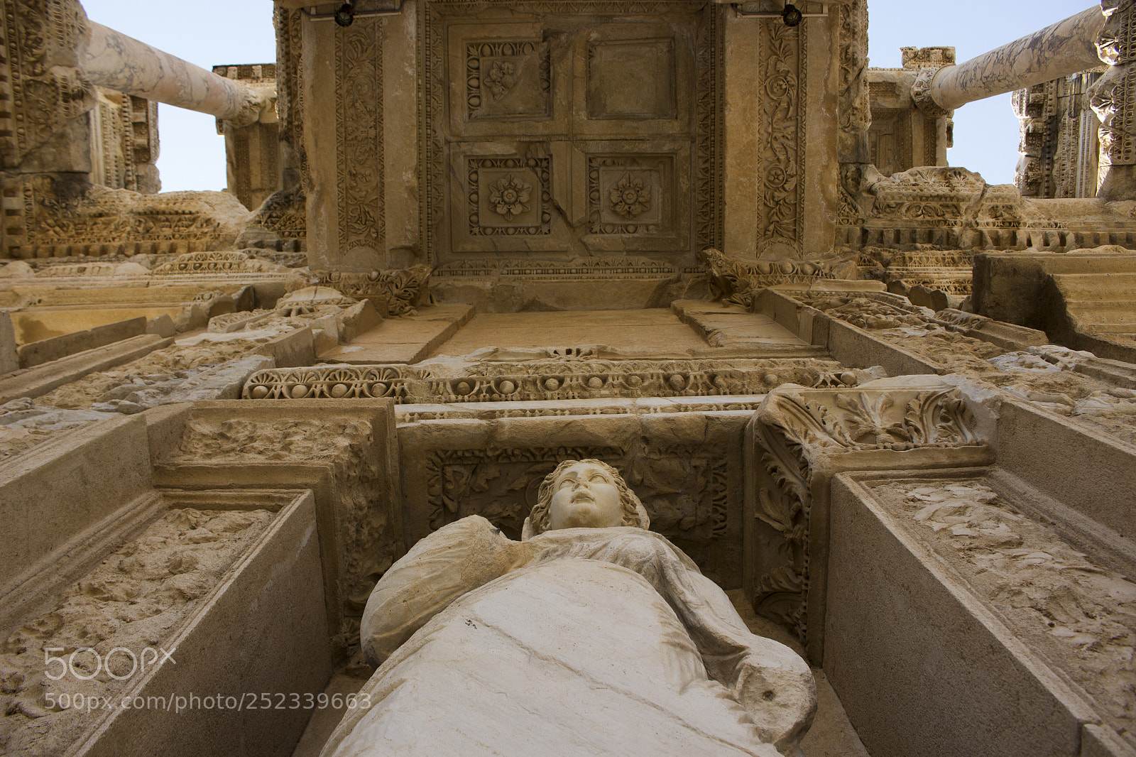 Canon EOS 100D (EOS Rebel SL1 / EOS Kiss X7) sample photo. Celsus library of ephesus photography