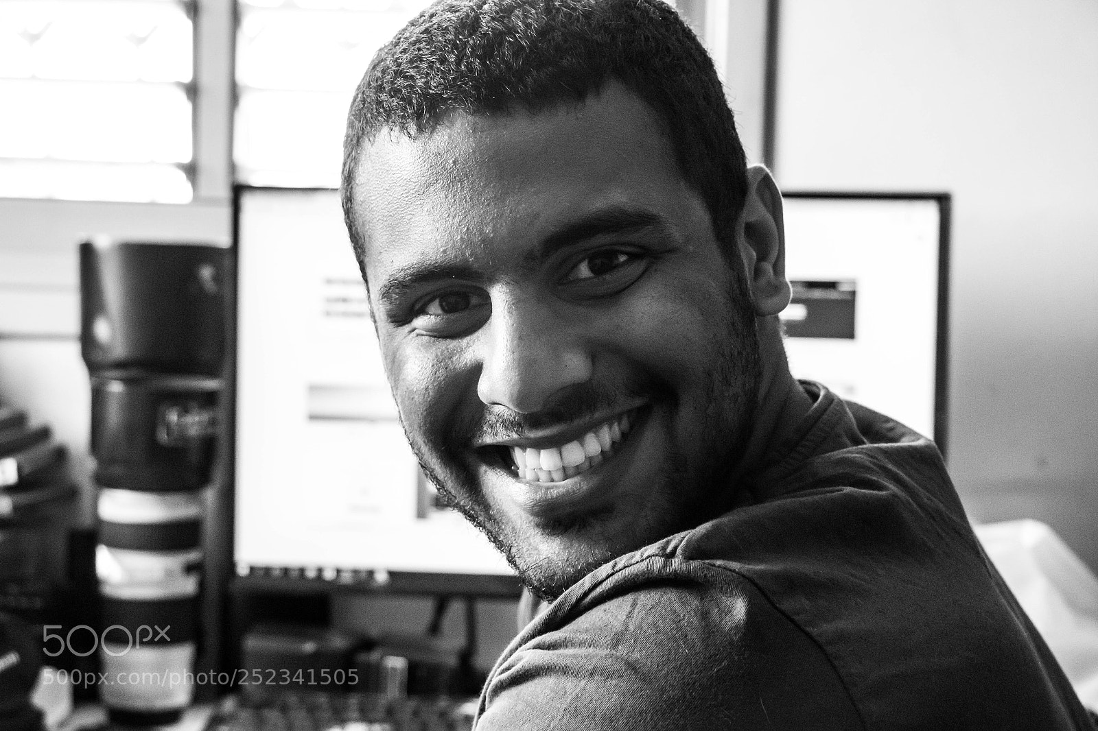 Canon EOS 70D sample photo. That look... photography