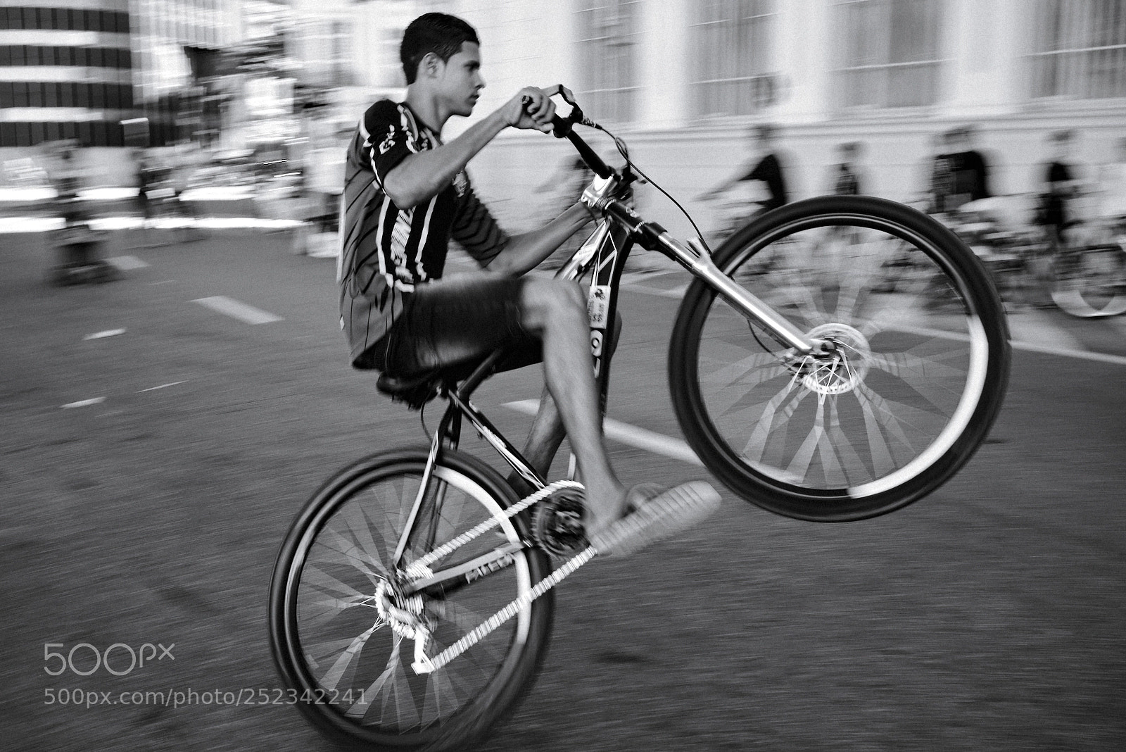Fujifilm X100T sample photo. Love for speed and photography