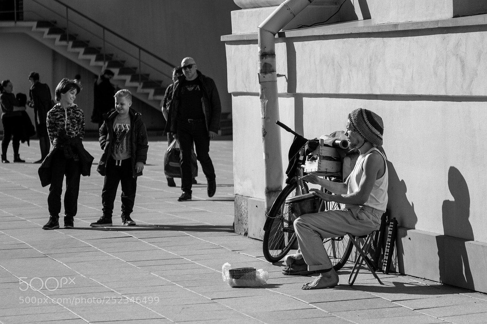 Canon EOS 7D sample photo. Street musician photography