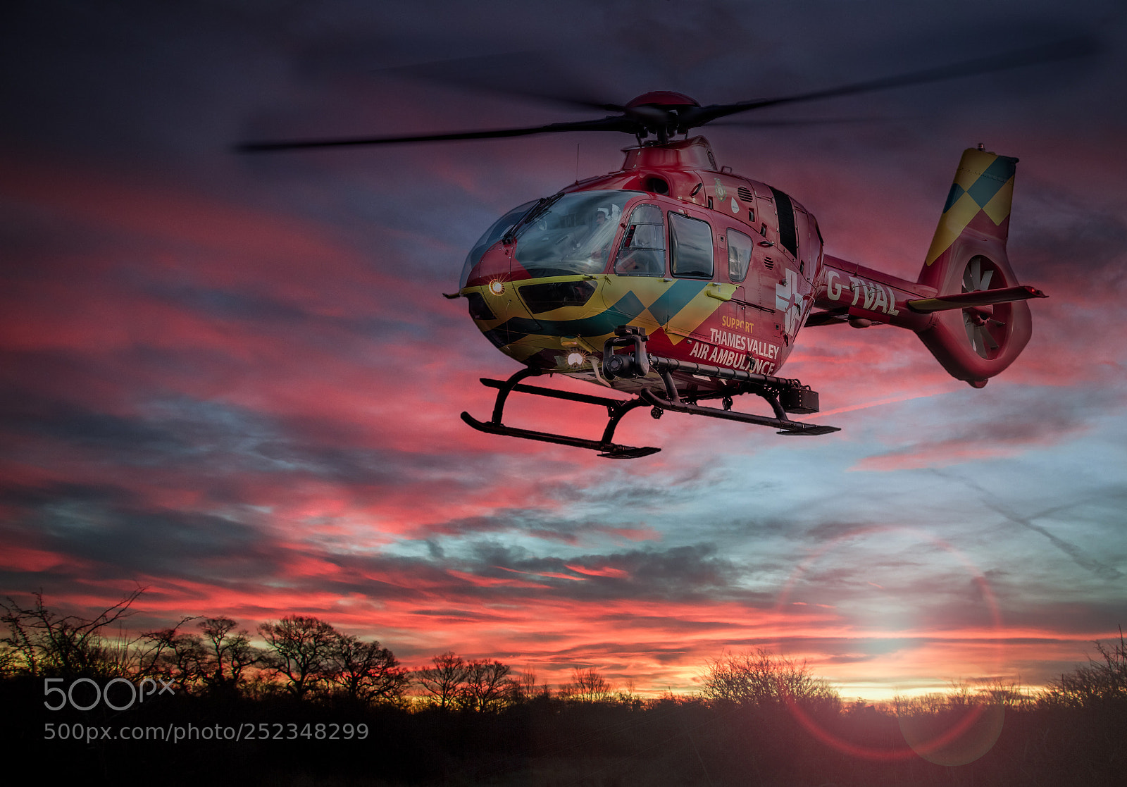 Canon EOS 7D sample photo. Dawn flight photography