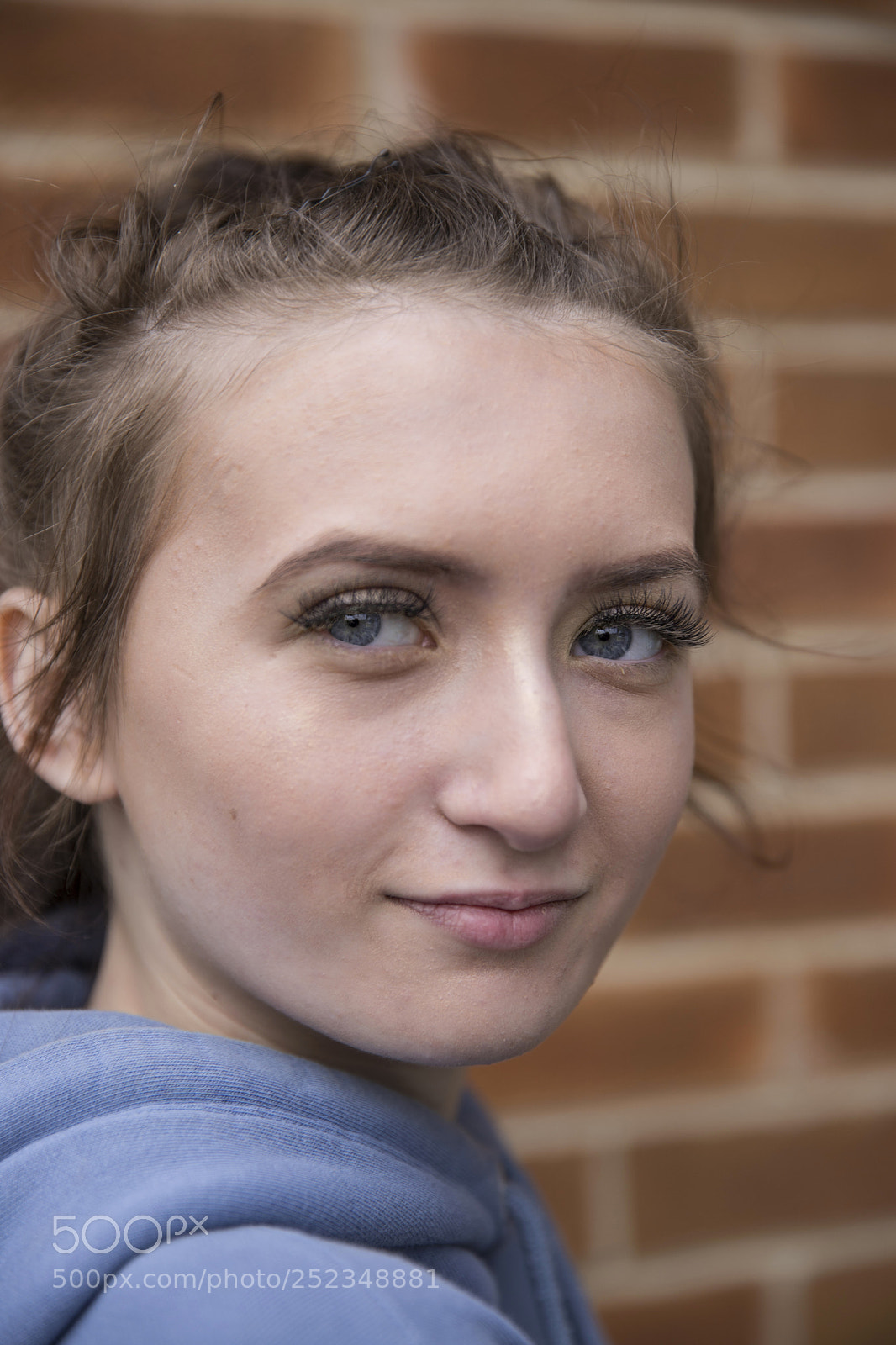 Canon EOS 6D Mark II sample photo. Lookback photography