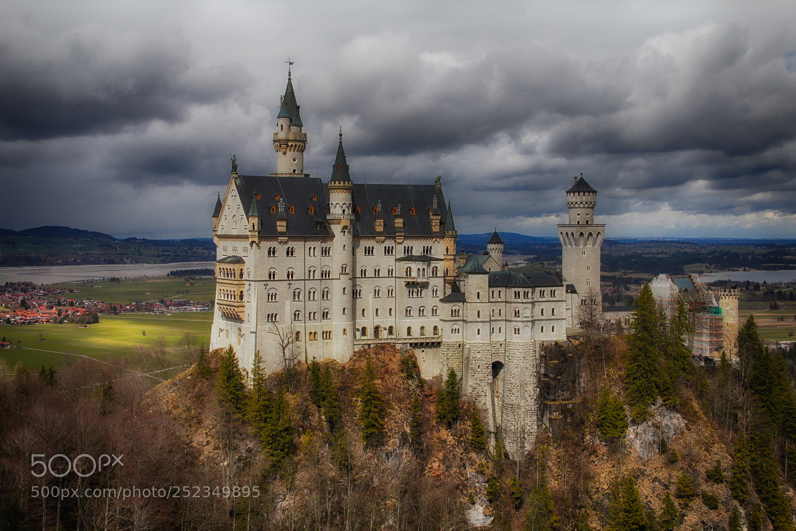 Canon EOS 600D (Rebel EOS T3i / EOS Kiss X5) sample photo. Neuschwanstein castle photography