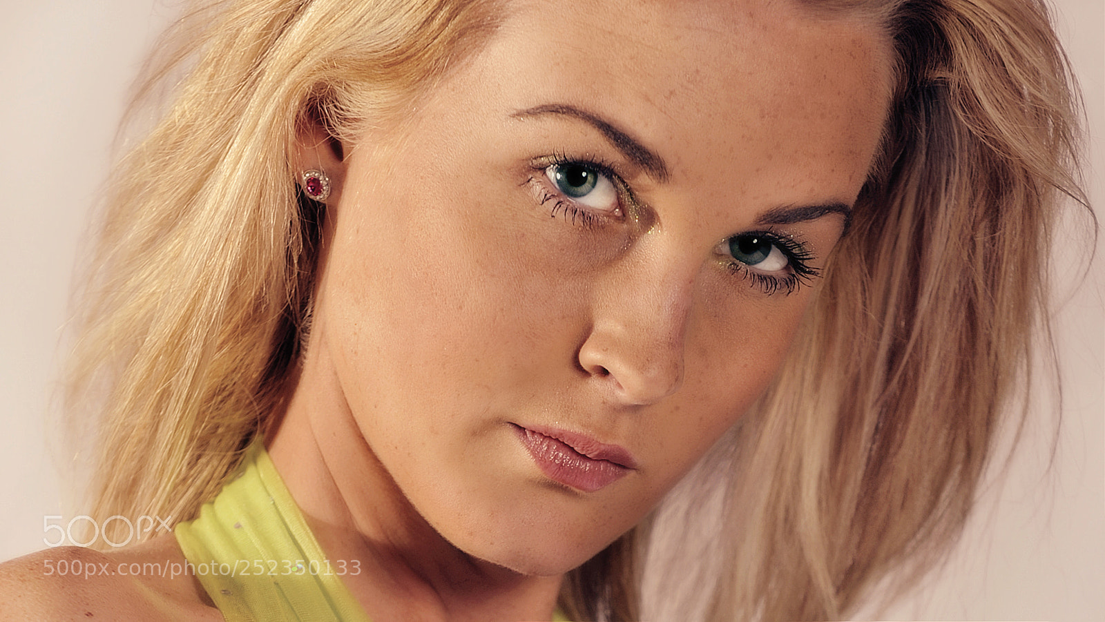 Nikon D700 sample photo. Truth or dare photography