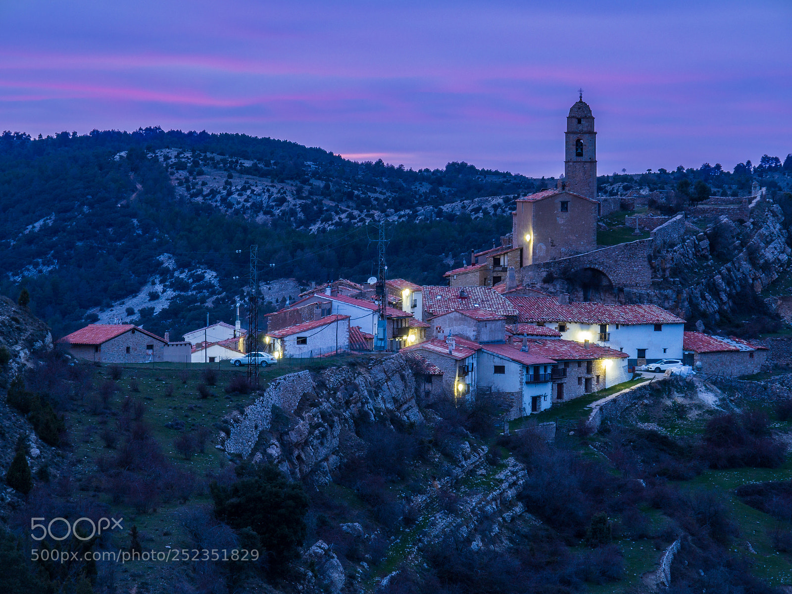 Olympus OM-D E-M10 II sample photo. Herbeset un pueblo que photography