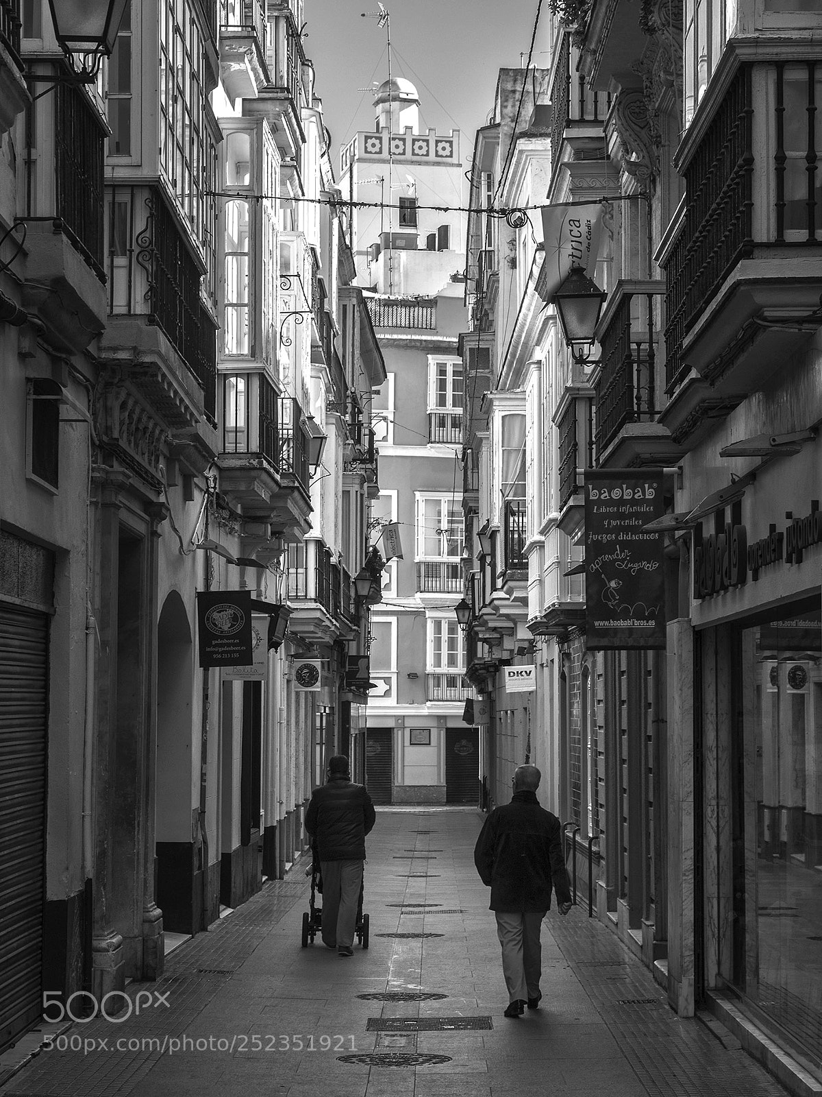 Olympus OM-D E-M1 sample photo. Calle jos del toro photography