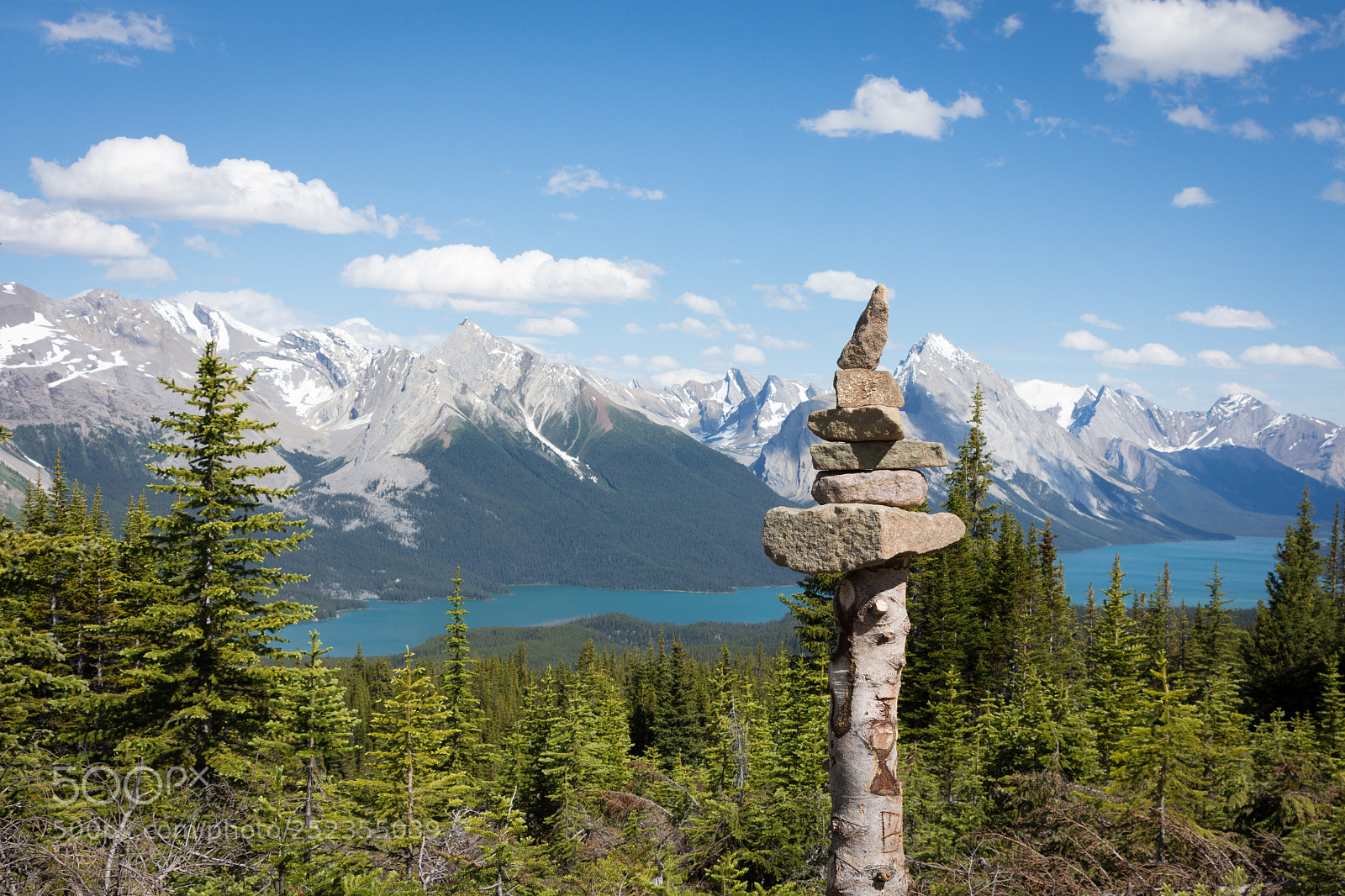 Canon EOS 650D (EOS Rebel T4i / EOS Kiss X6i) sample photo. Inuit rock totem overlooking photography