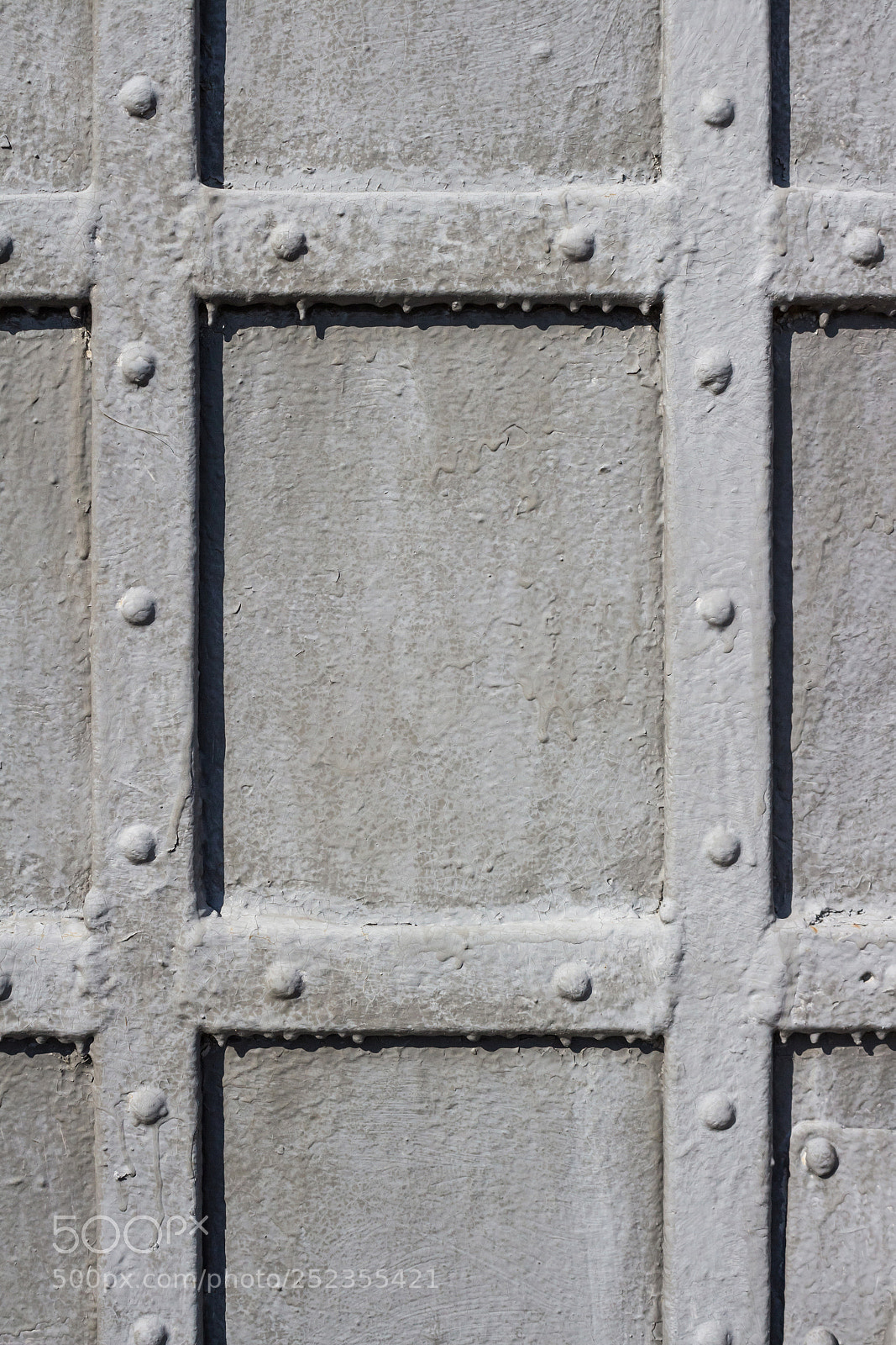 Canon EOS 650D (EOS Rebel T4i / EOS Kiss X6i) sample photo. Old vintage metal door photography