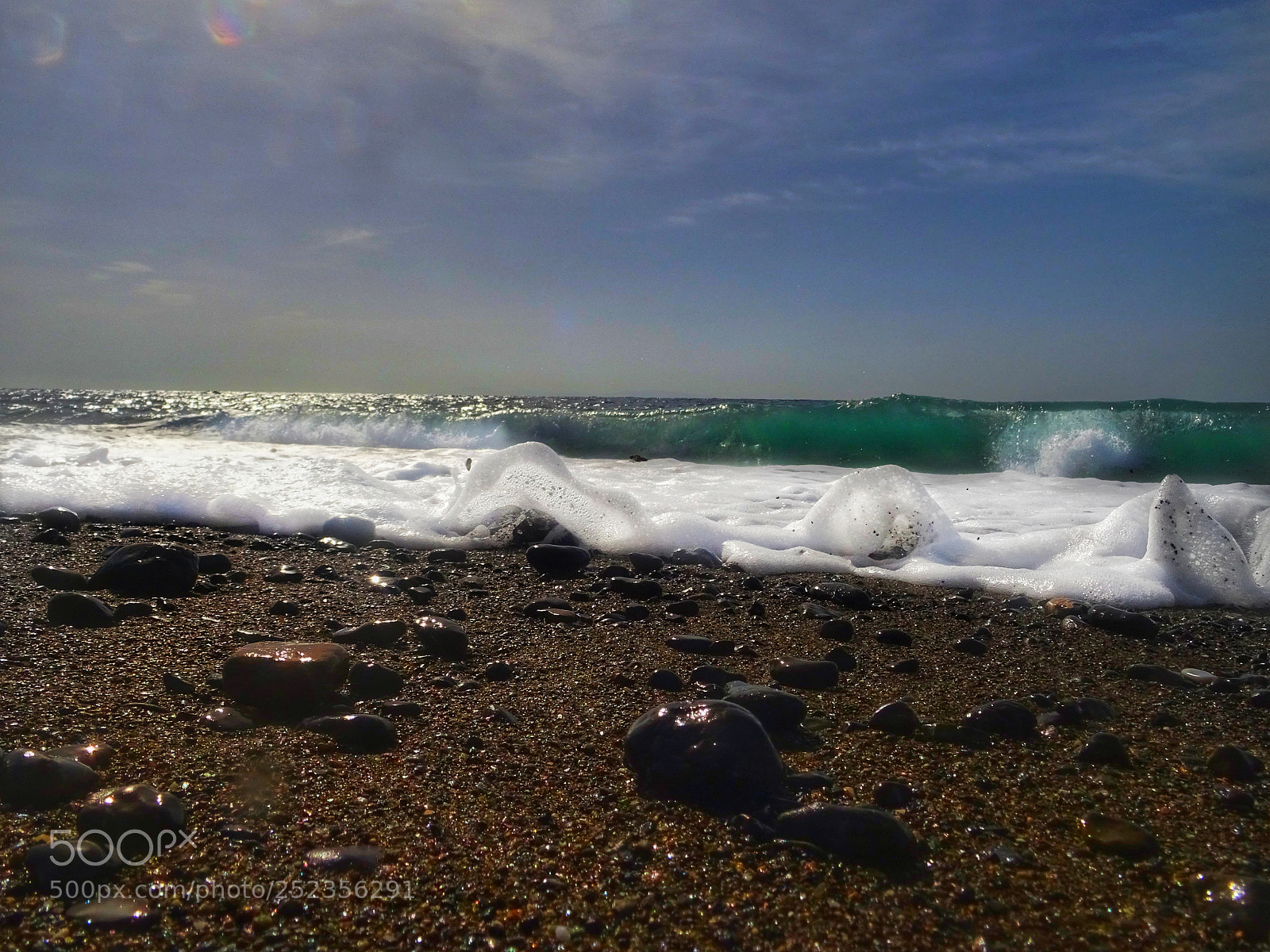 Sony DSC-HX60 sample photo. Foam on the sand photography