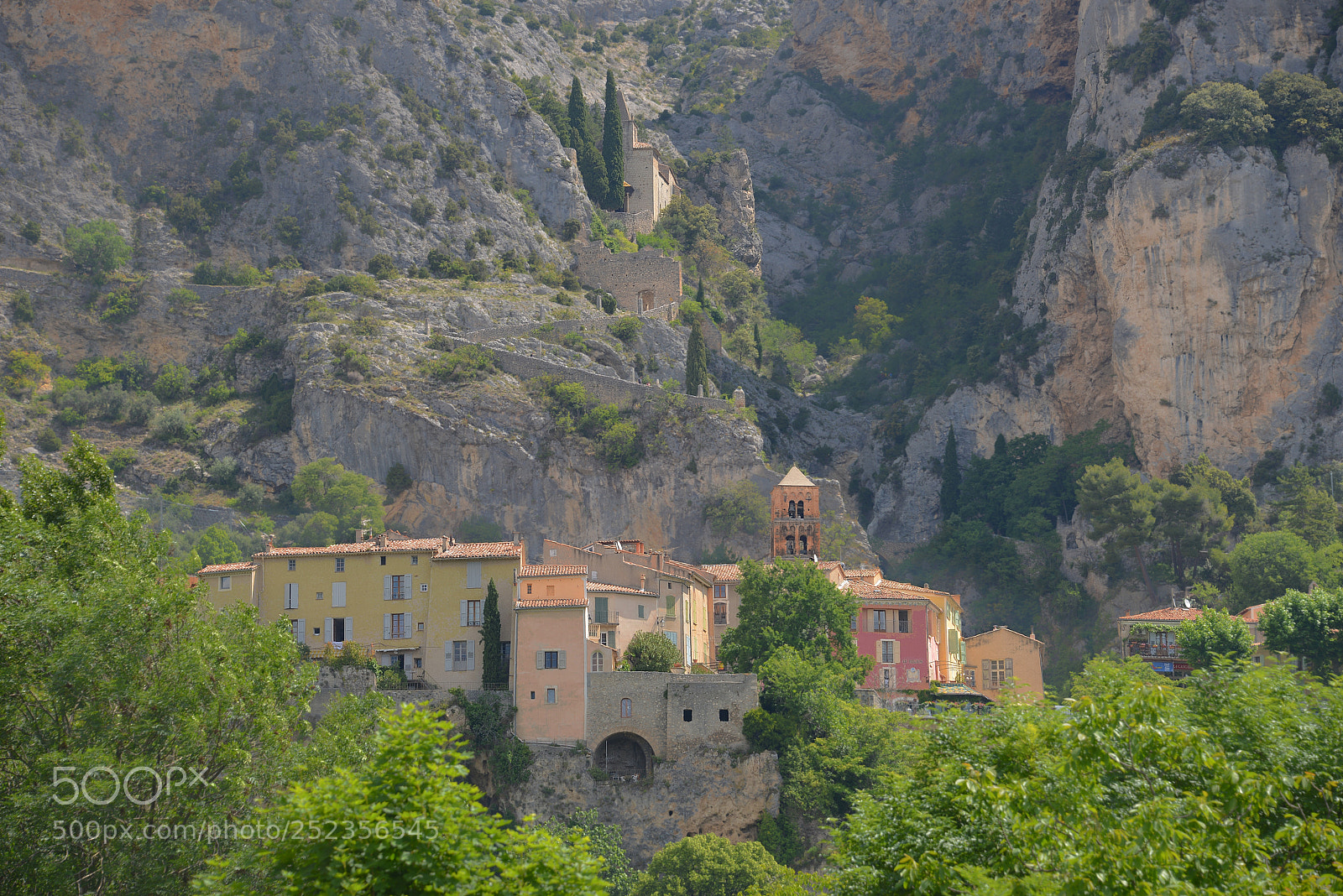 Nikon D800 sample photo. Moustiers-ste. marie, france photography