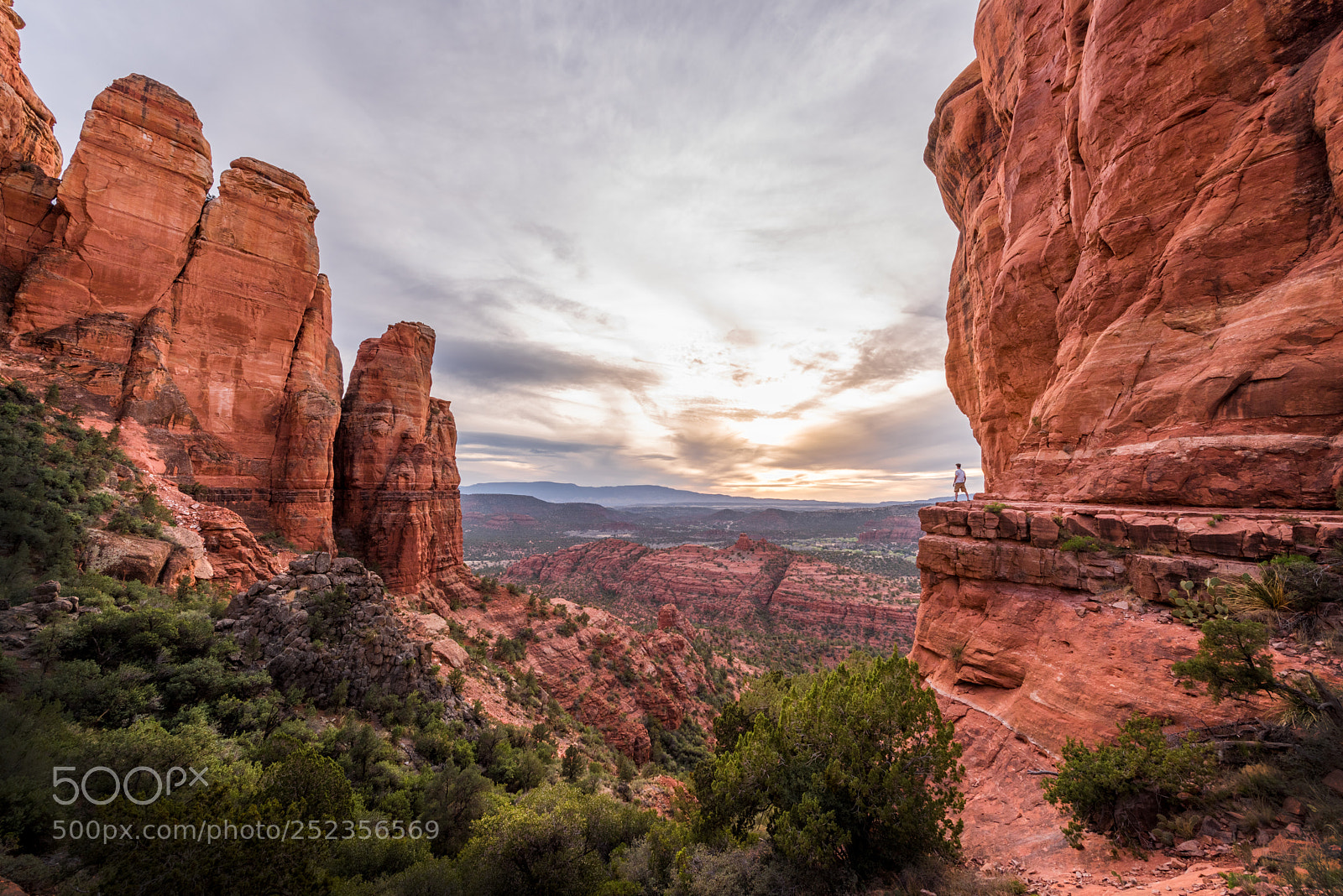 Nikon D810 sample photo. Cathedral rock and me photography