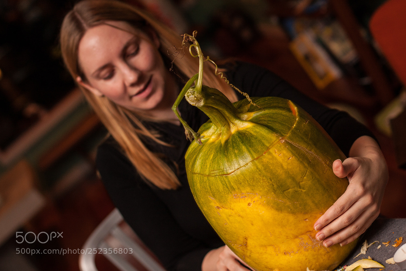 Canon EOS 40D sample photo. Kathleen and the gourd photography