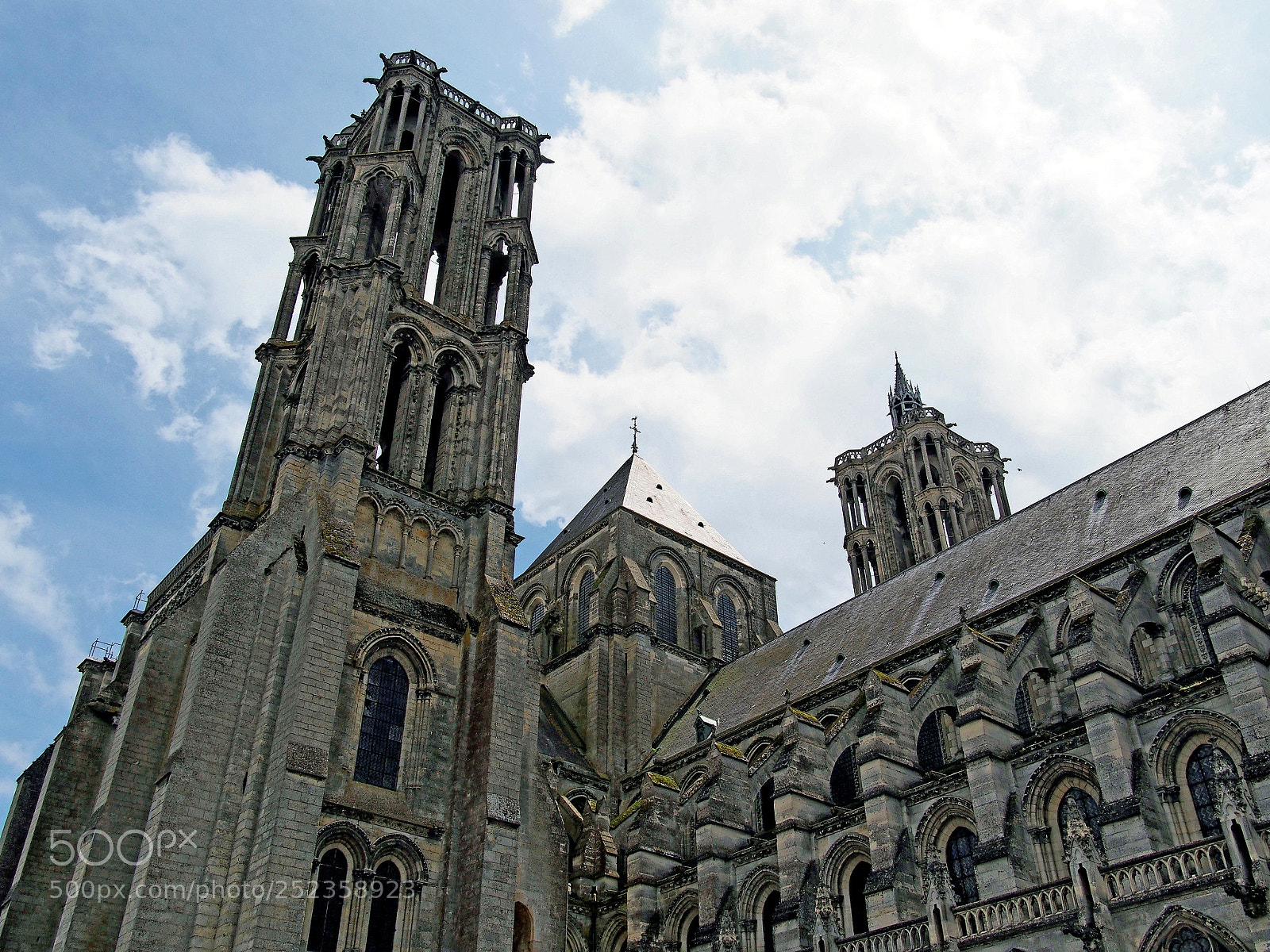Olympus OM-D E-M5 sample photo. Laon aisne photography