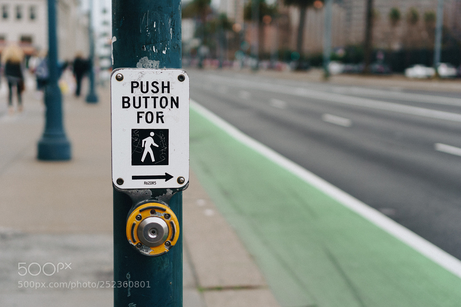 Sony a6000 sample photo. Push button for photography