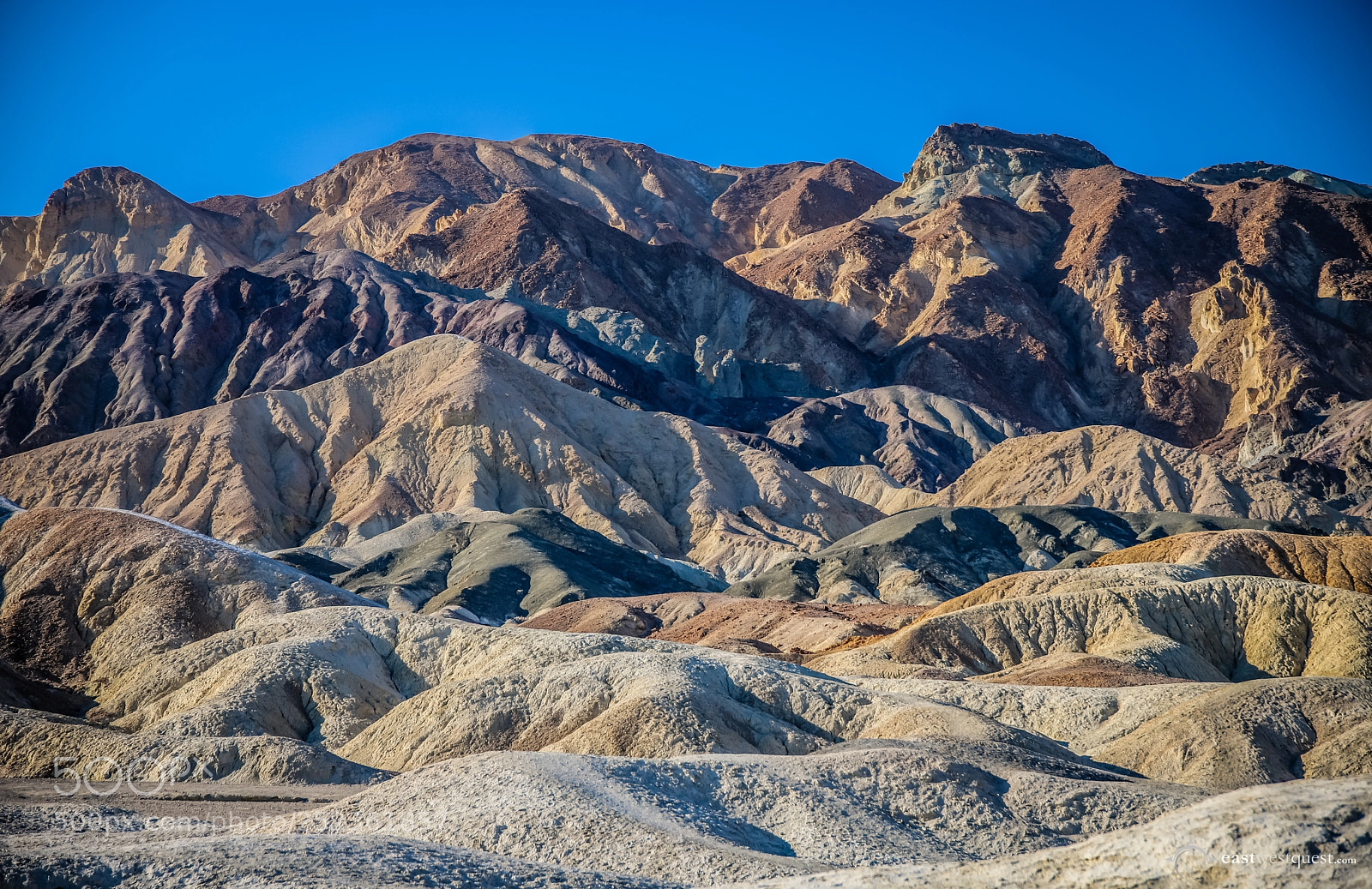 Canon EOS 6D Mark II sample photo. The arid colourful layers photography