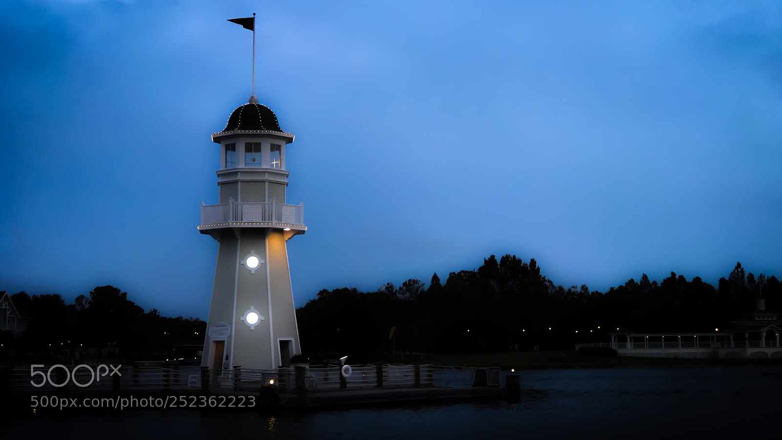 Apple iPhone 7 Plus sample photo. Disney boardwalk lighthouse photography