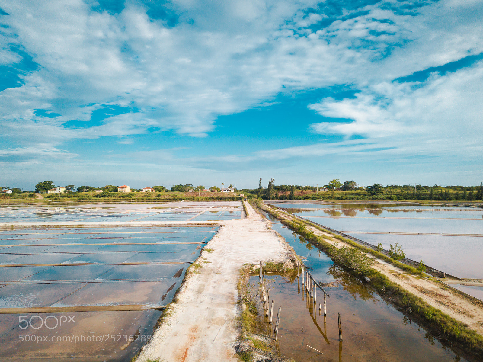 DJI FC220 sample photo. Nice salina view from photography