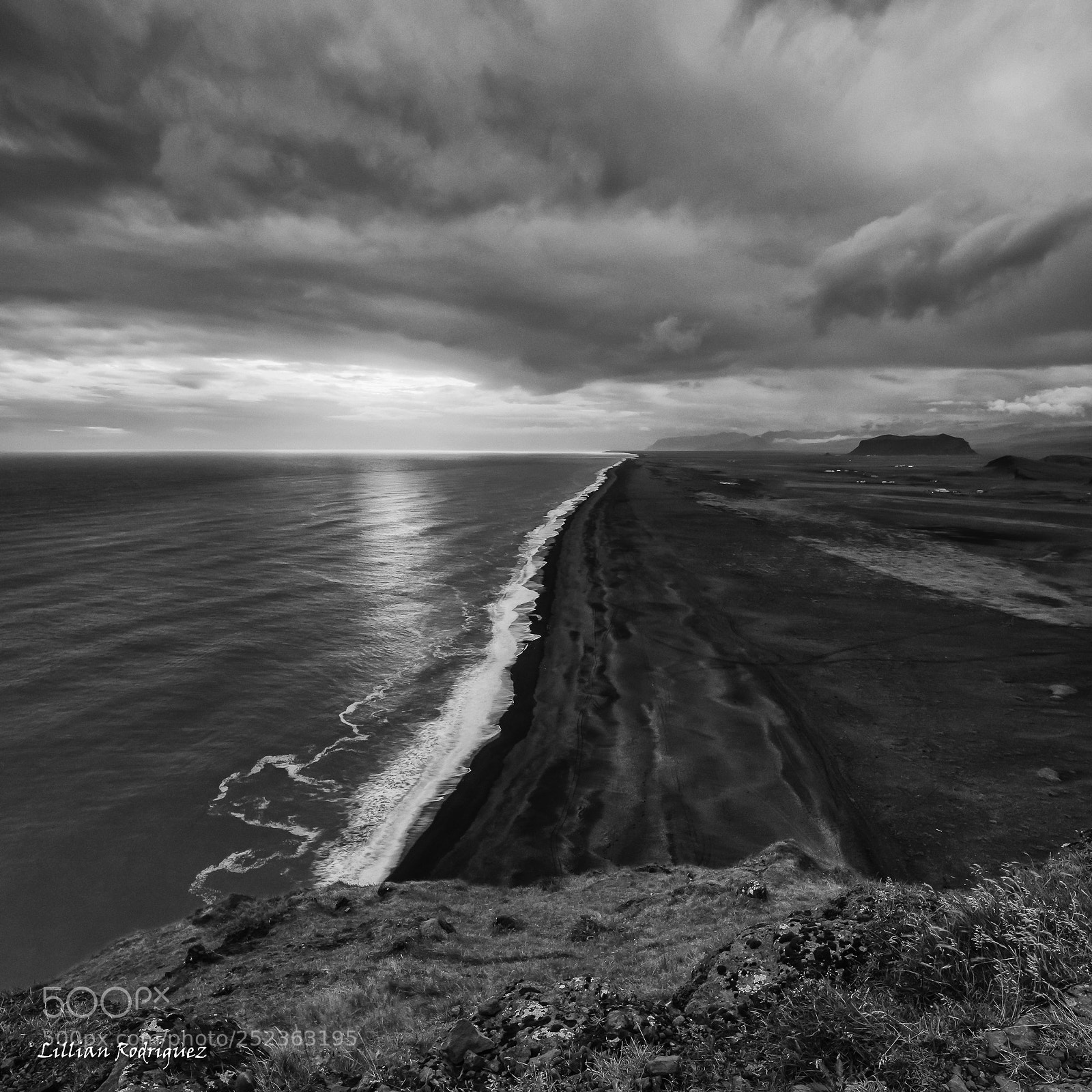 Nikon D810 sample photo. Dyrholaey viewpoint photography