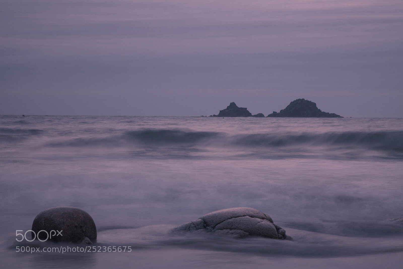 Canon EOS 5D Mark II sample photo. Porthnanven photography