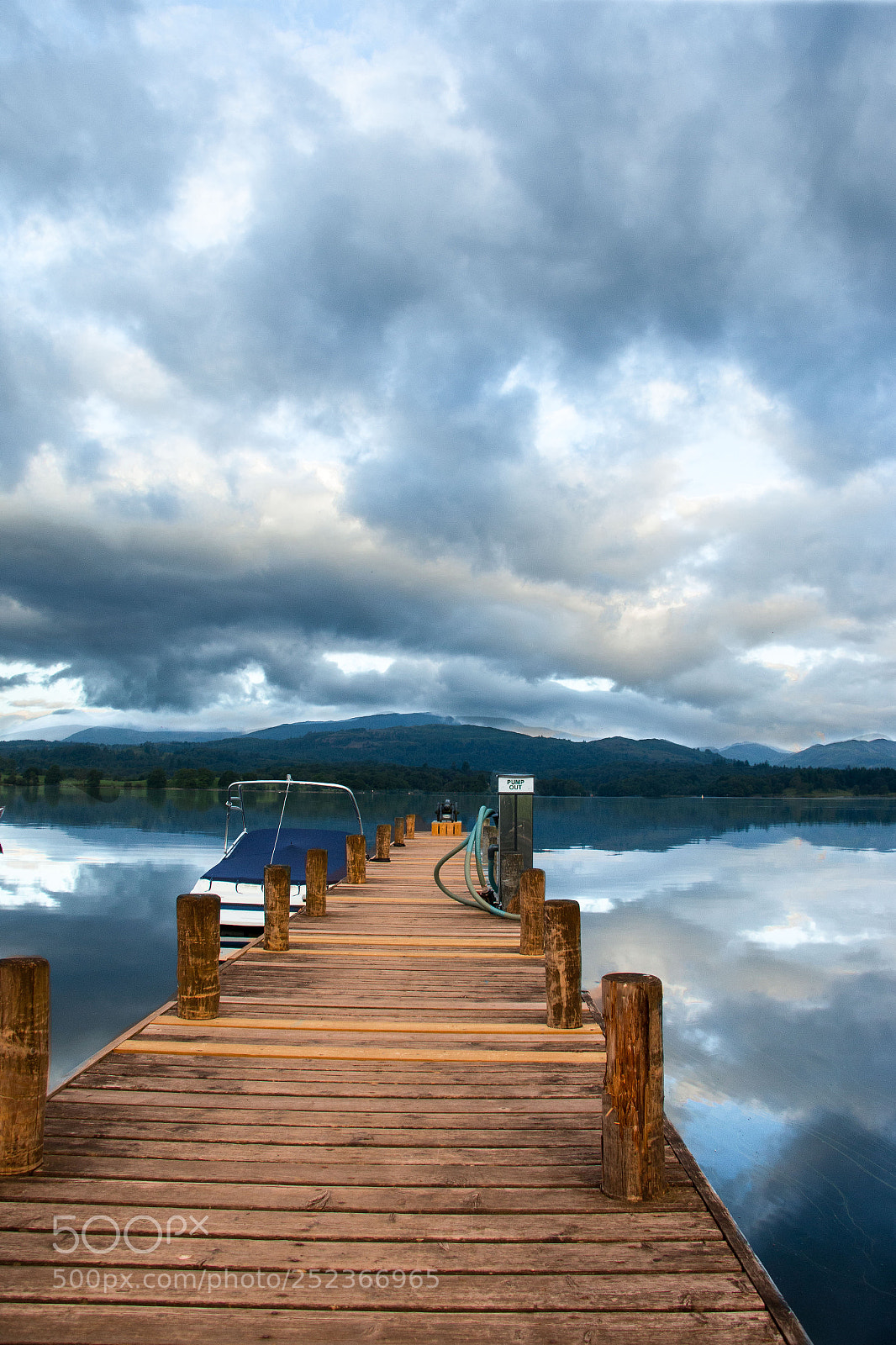 Canon EOS 70D sample photo. Painting of the lake photography