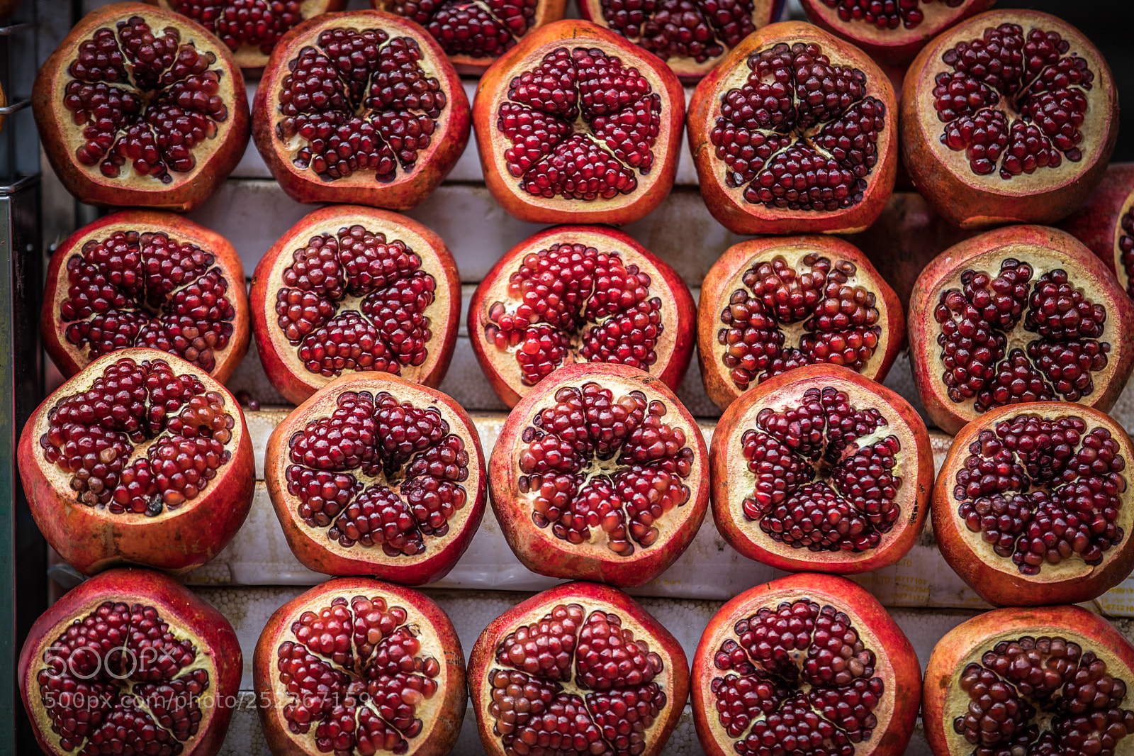 Canon EOS 6D Mark II sample photo. Pomegranates photography