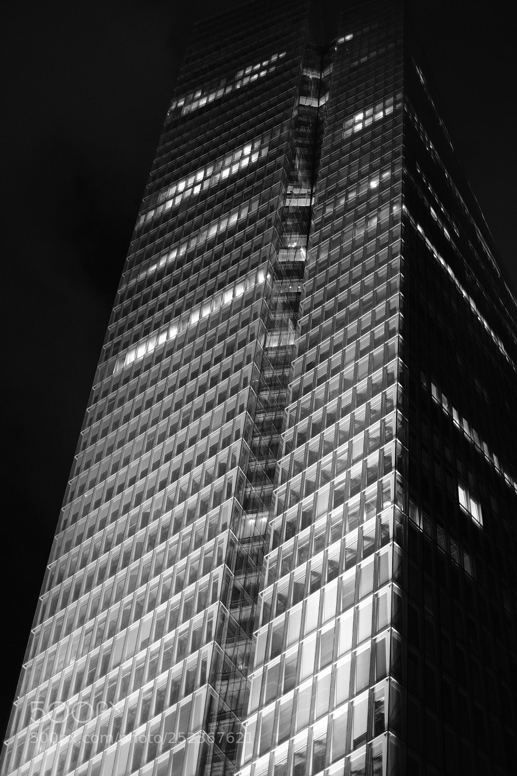 Fujifilm X-T20 sample photo. Building in tel-aviv, israel photography