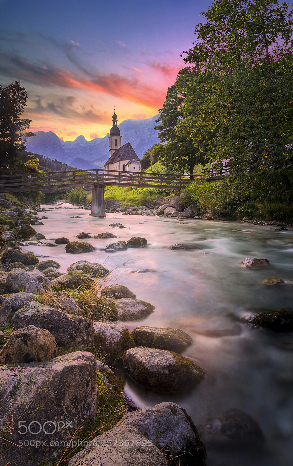 Canon EOS 5D Mark IV sample photo. Parish church st sebastian photography