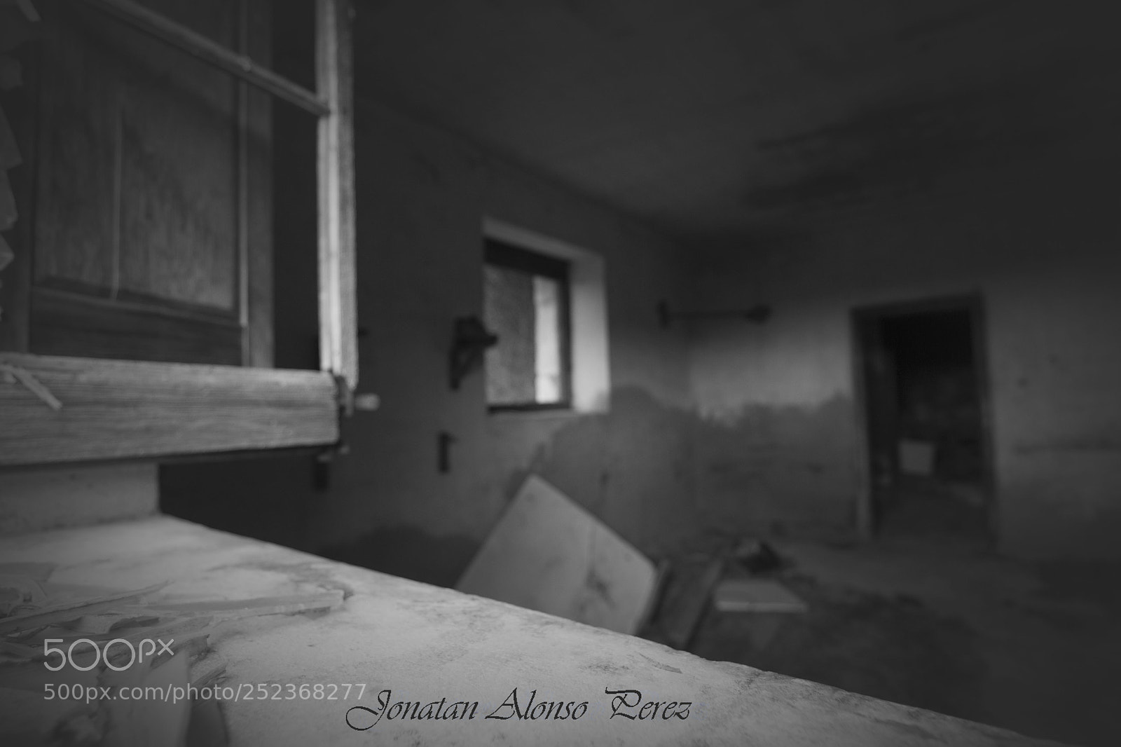 Canon EOS 700D (EOS Rebel T5i / EOS Kiss X7i) sample photo. Habitación abandonada photography