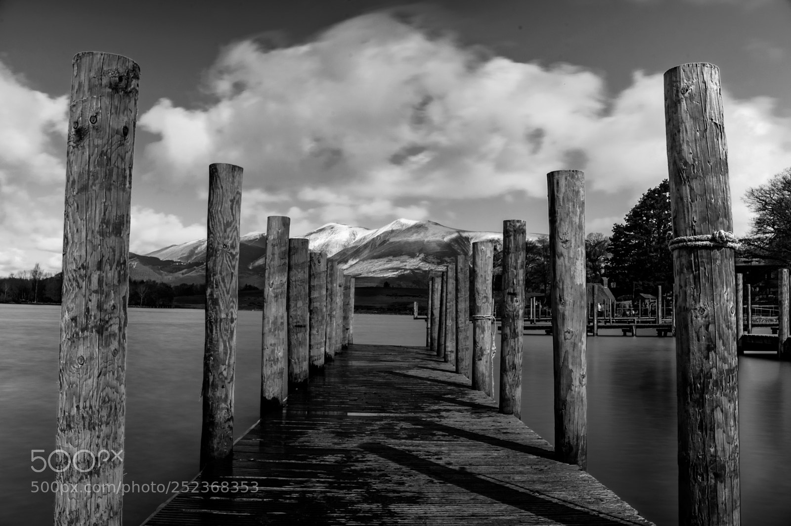Nikon D90 sample photo. On the pier photography