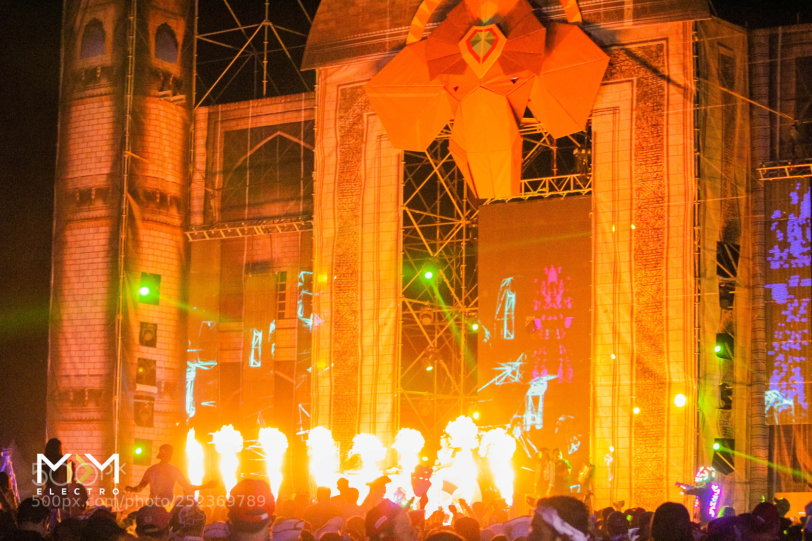 Canon EOS 1300D (EOS Rebel T6 / EOS Kiss X80) sample photo. Holidance queretaro trabajo para photography