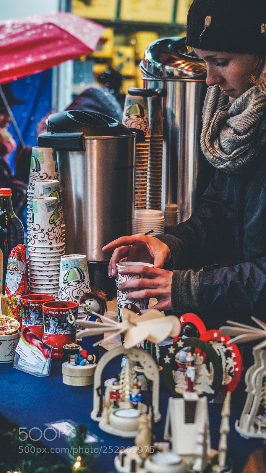 Sony a6000 sample photo. Union square winter market (2) photography