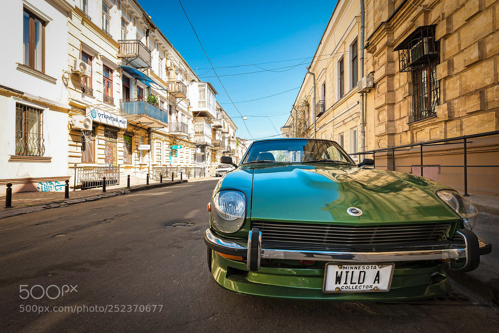Nikon D800 sample photo. Many big cars in photography