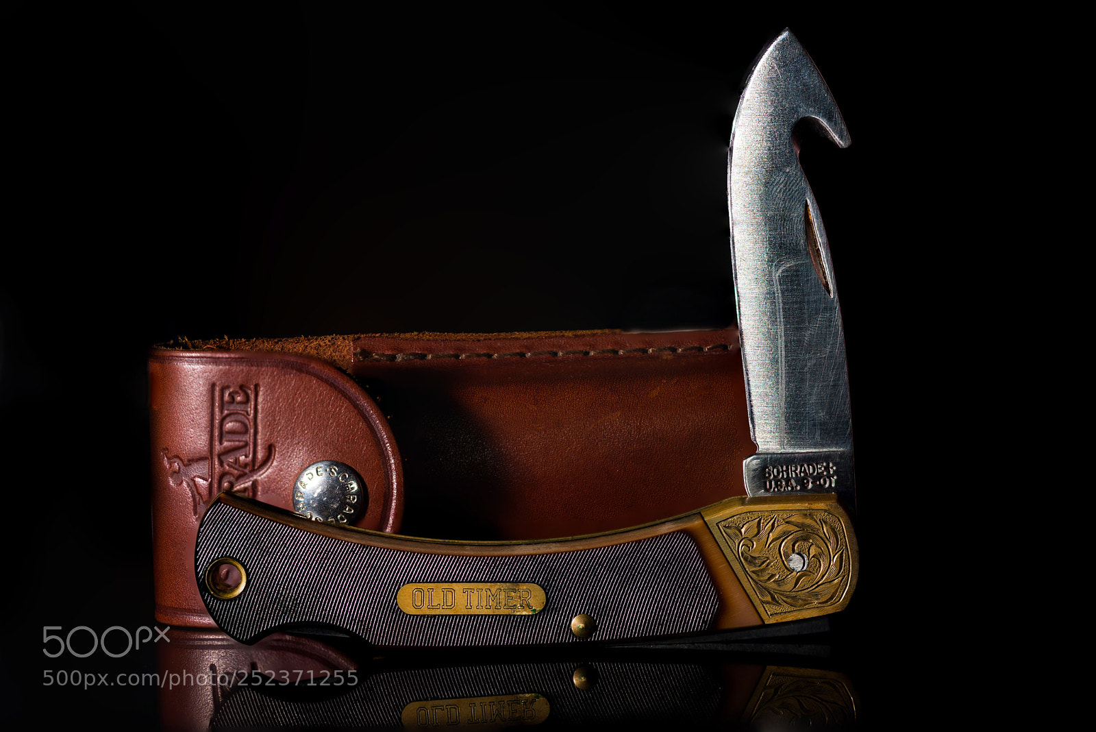 Nikon D610 sample photo. Schrade old timer photography