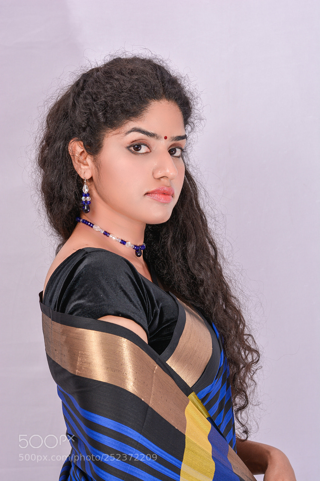 Nikon D5200 sample photo. Zimtex saree e commerce photography