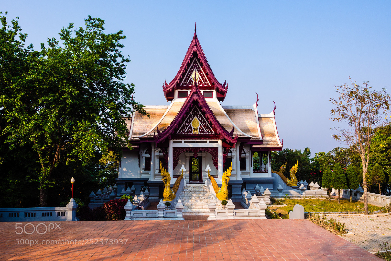 Olympus OM-D E-M5 sample photo. Temples in thailand photography