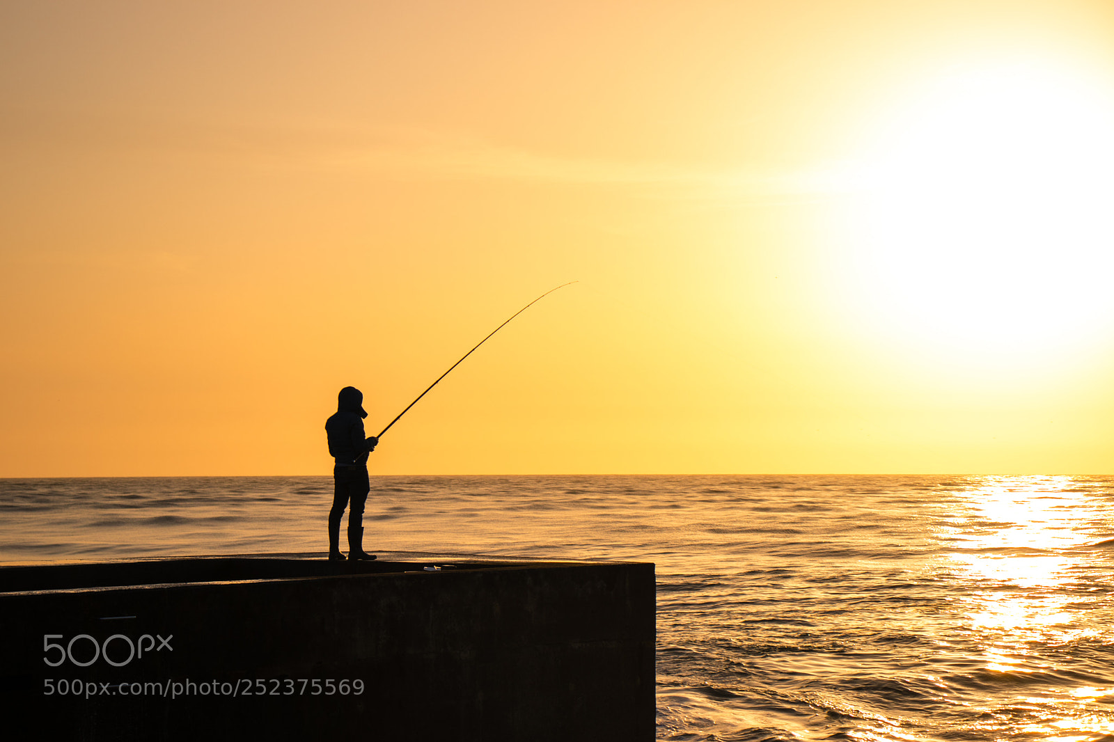 Canon EOS 77D (EOS 9000D / EOS 770D) sample photo. Fisherman photography