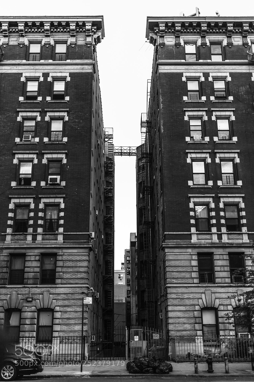 Canon EOS 5D Mark II sample photo. Buildings photography