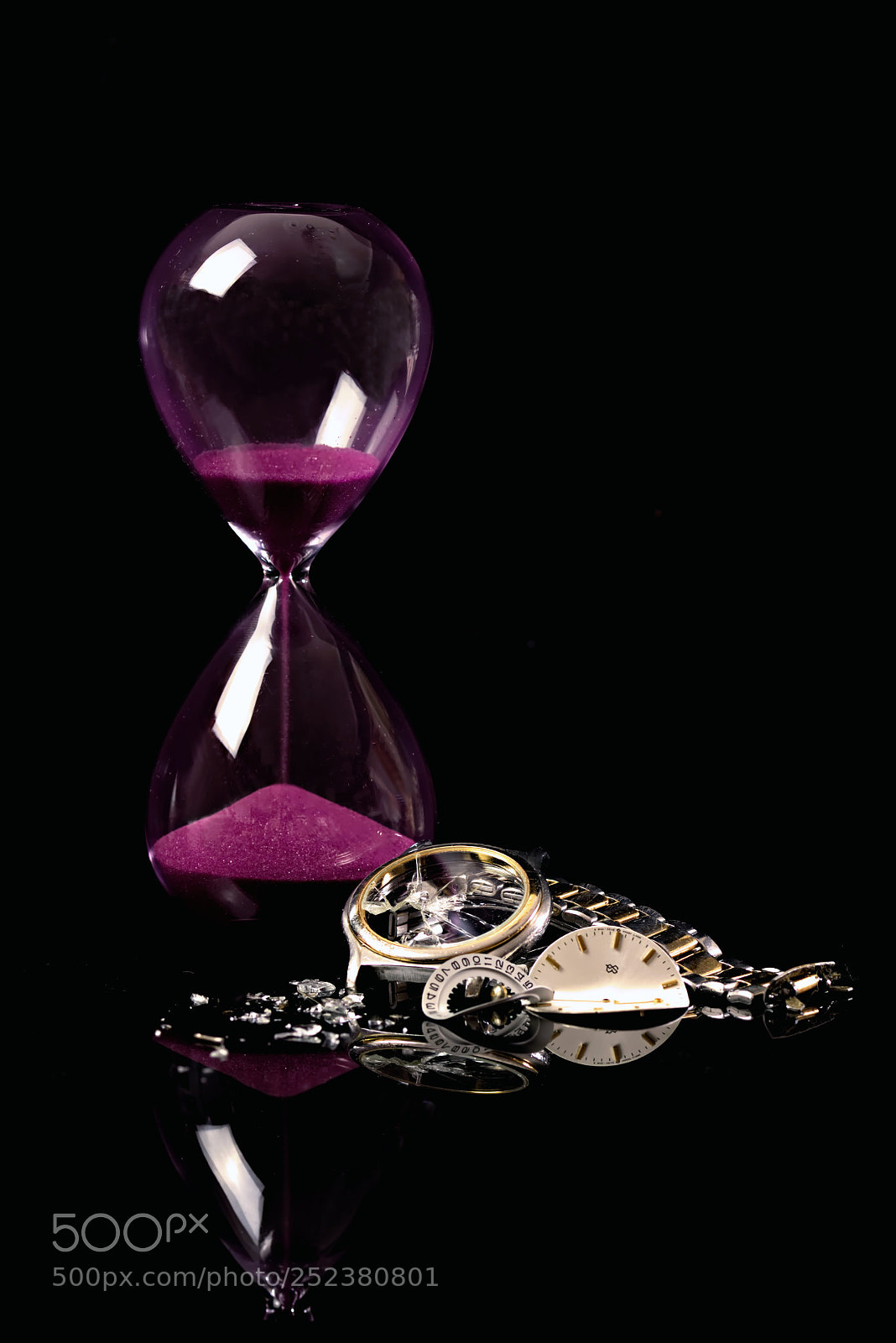 Canon EOS 750D (EOS Rebel T6i / EOS Kiss X8i) sample photo. Clock photography