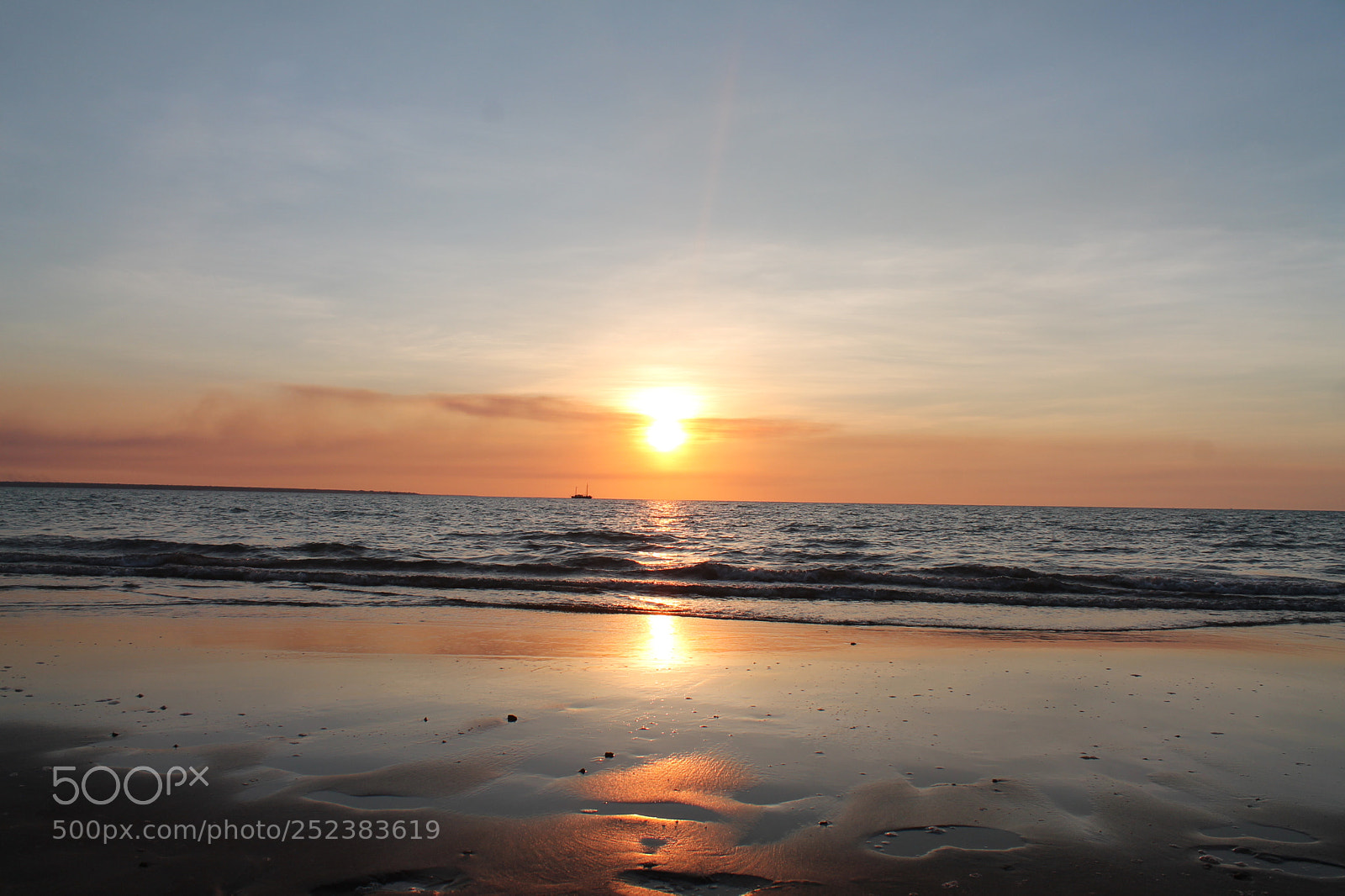 Canon EOS 1100D (EOS Rebel T3 / EOS Kiss X50) sample photo. Beach sunset photography
