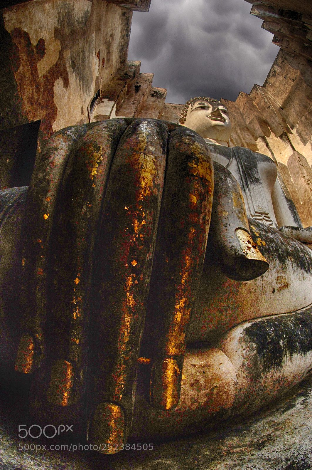 Nikon D2X sample photo. Buddha phra atchana wat photography