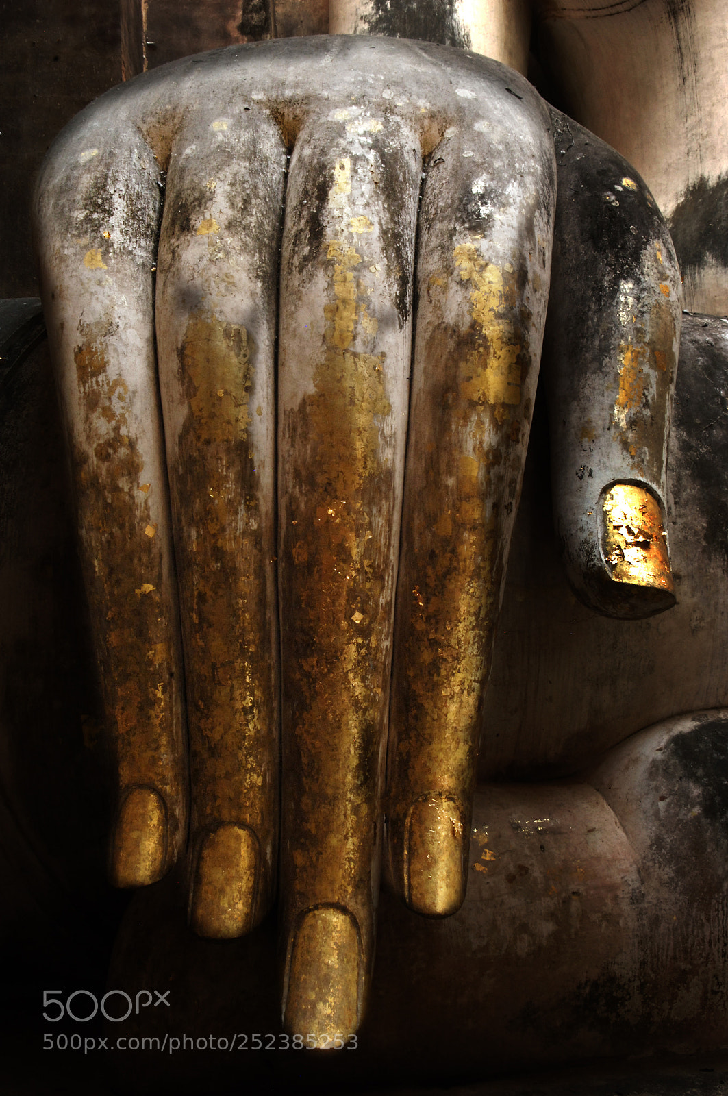 Nikon D2X sample photo. Buddha phra atchana wat photography